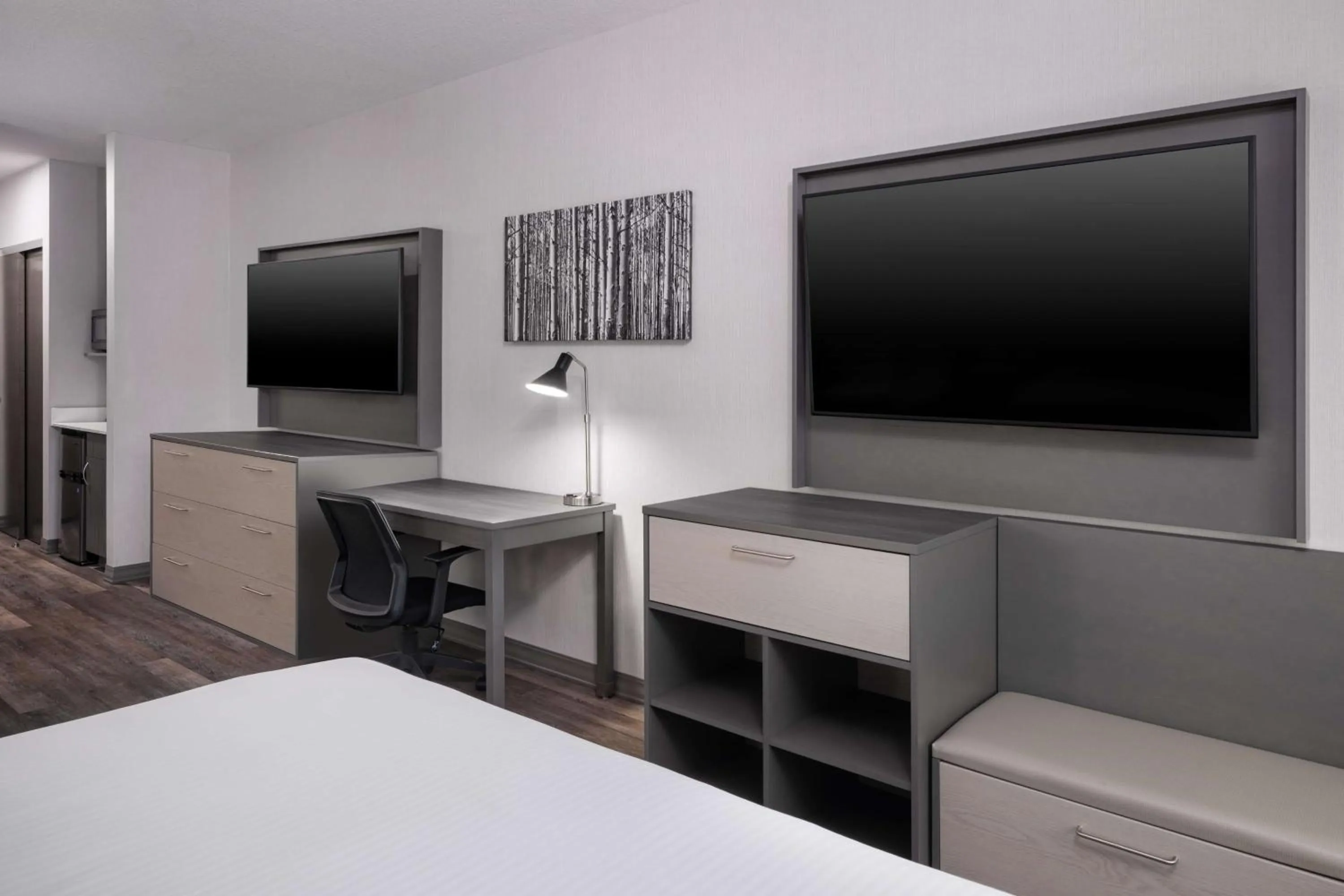 King Room with Balcony in Best Western Plus Prince George