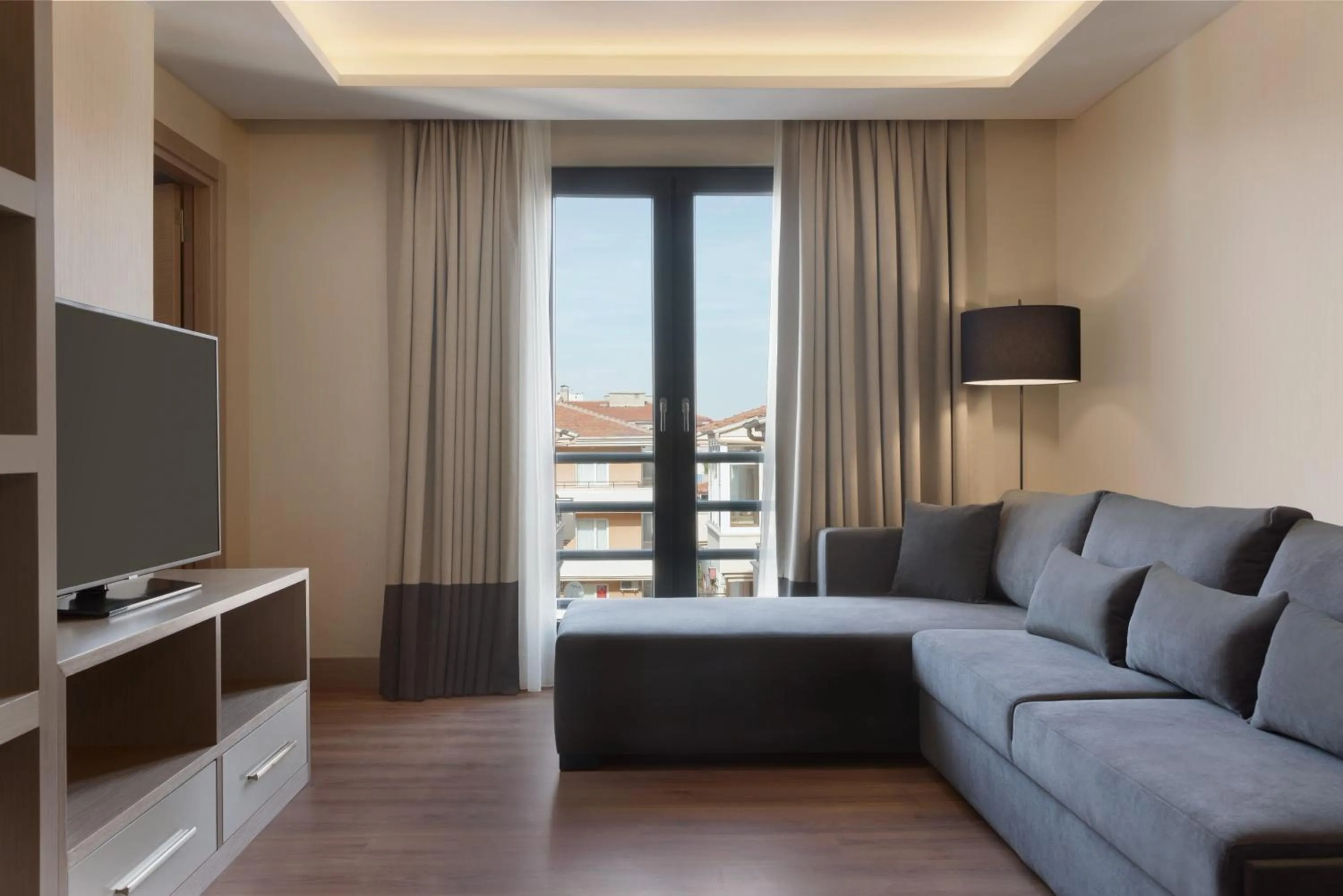 One-Bedroom King Suite with Kitchenette - smoking in Ramada Residences by Wyndham Balikesir