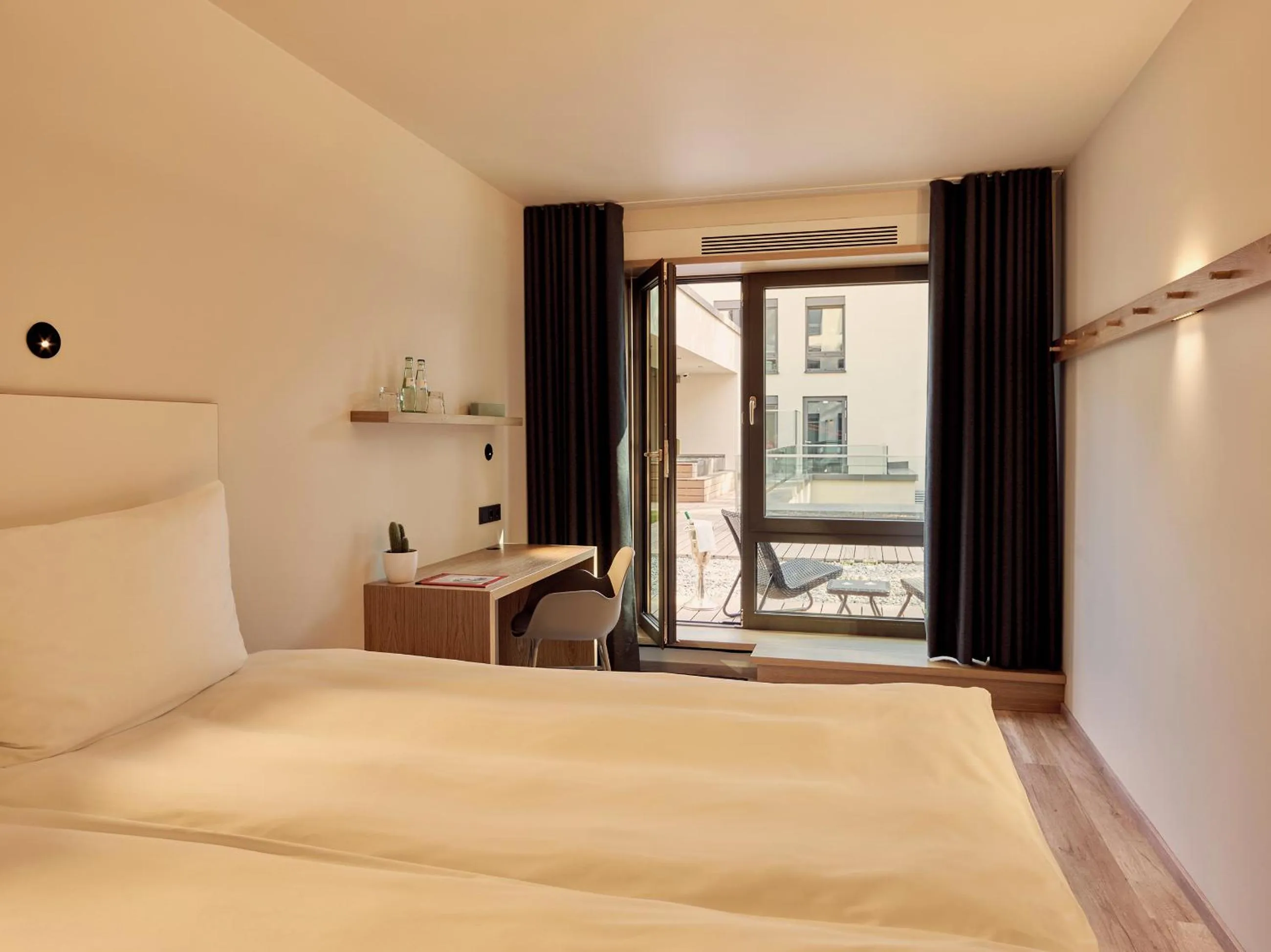 Double Room with Terrace in Schwabinger Wahrheit by Geisel