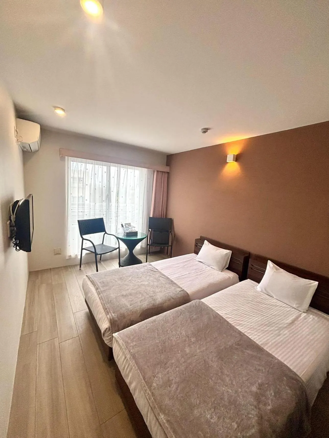 Economy Twin Room - single occupancy in Room Biotop YOMITAN