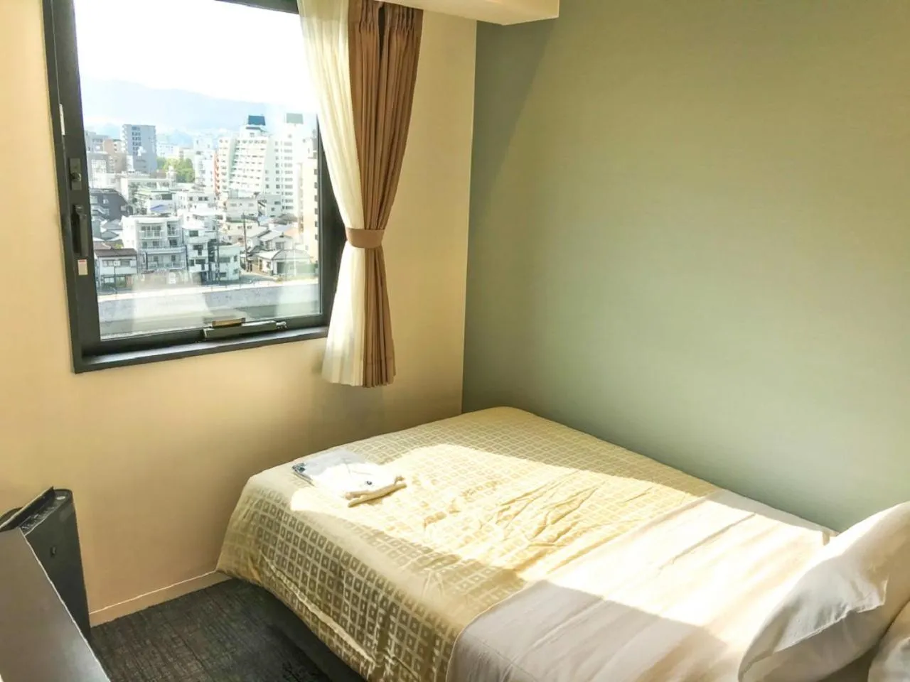 Single Room with River View - single occupancy - Smoking in HOTEL LiVEMAX Hiroshima Funairimachi Riverside