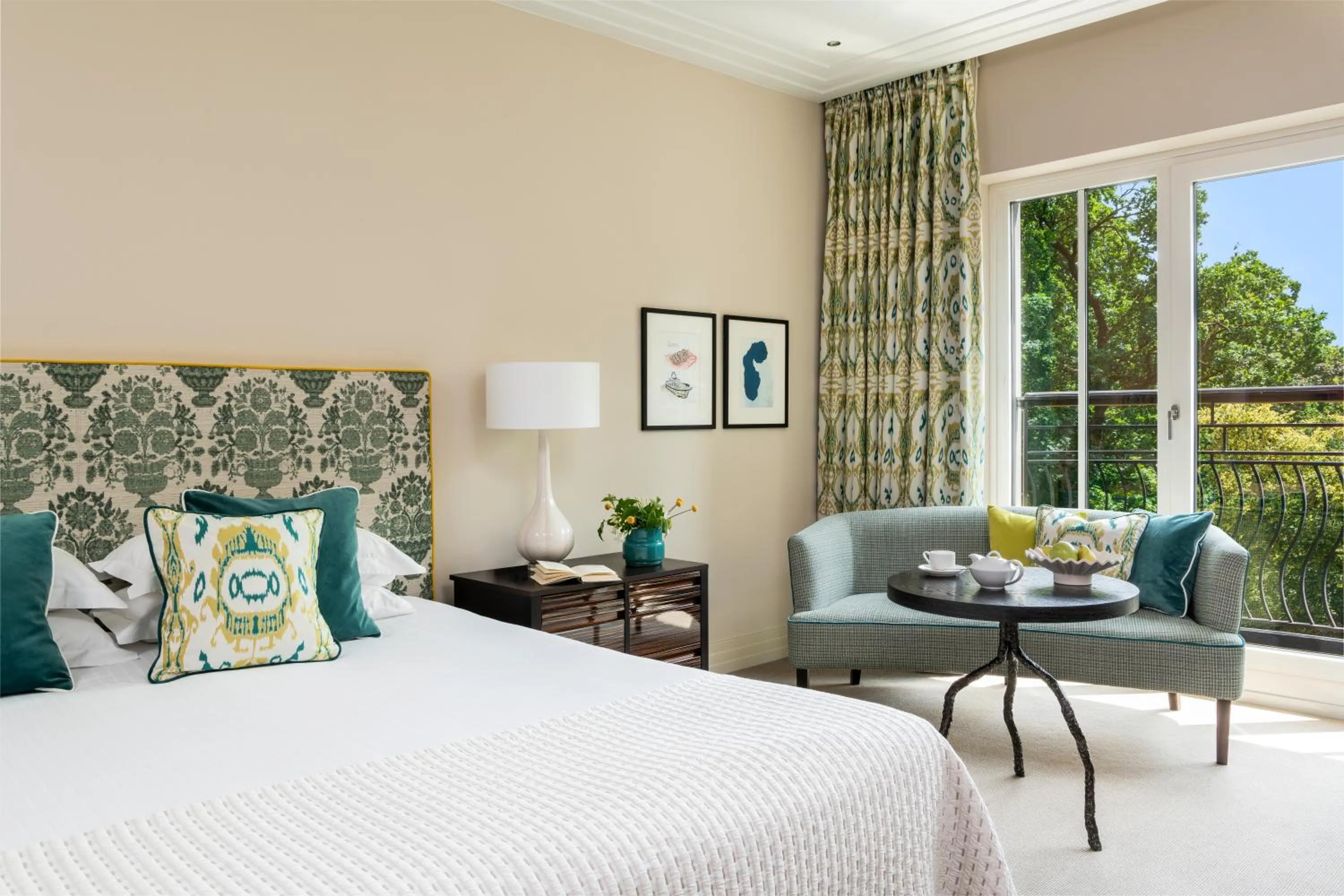 Deluxe King Room in Rocco Forte The Charles Hotel