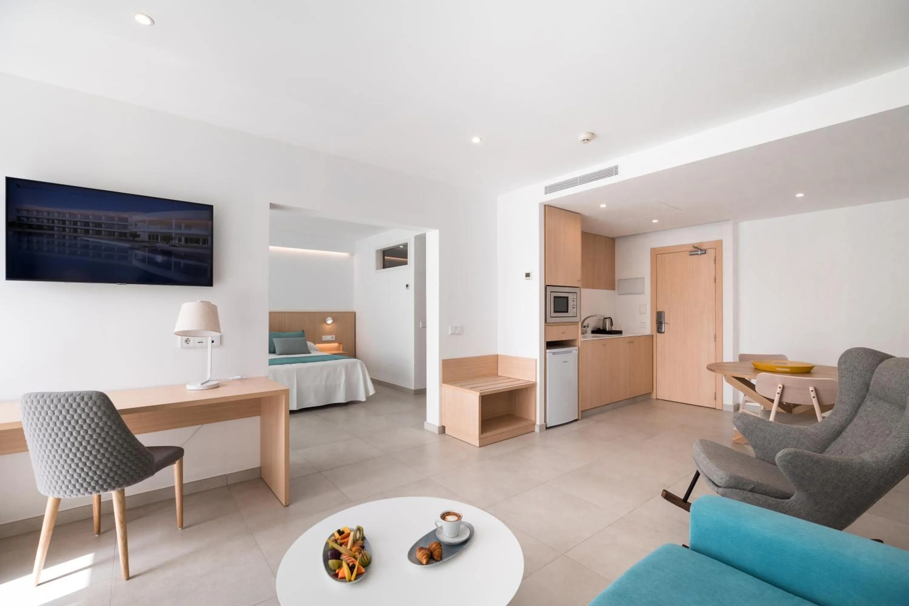 Suite with Balcony in Petit Sagitario Adults only