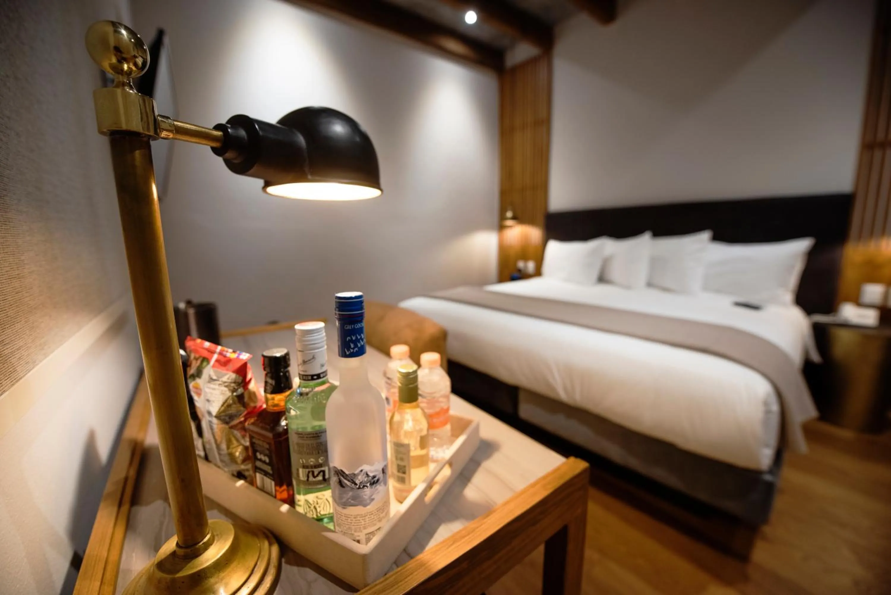 Deluxe King Room in Hotel Madi