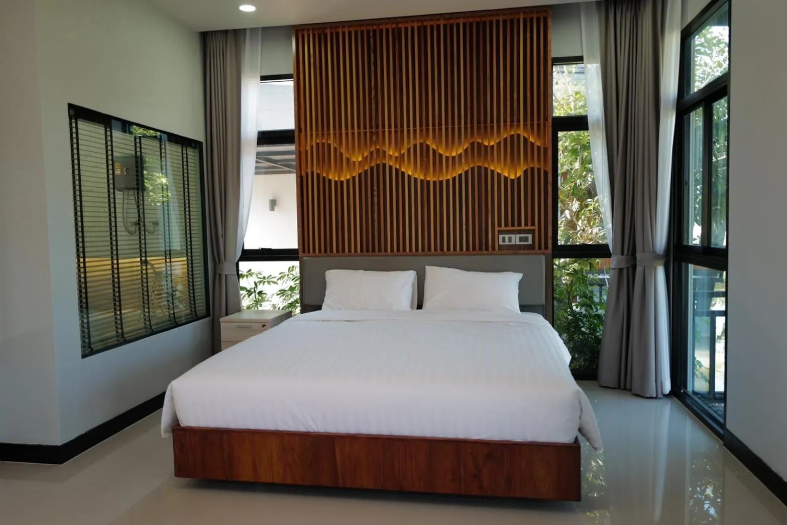Deluxe Double Room with Bathtub in Phutara Resort and Spa