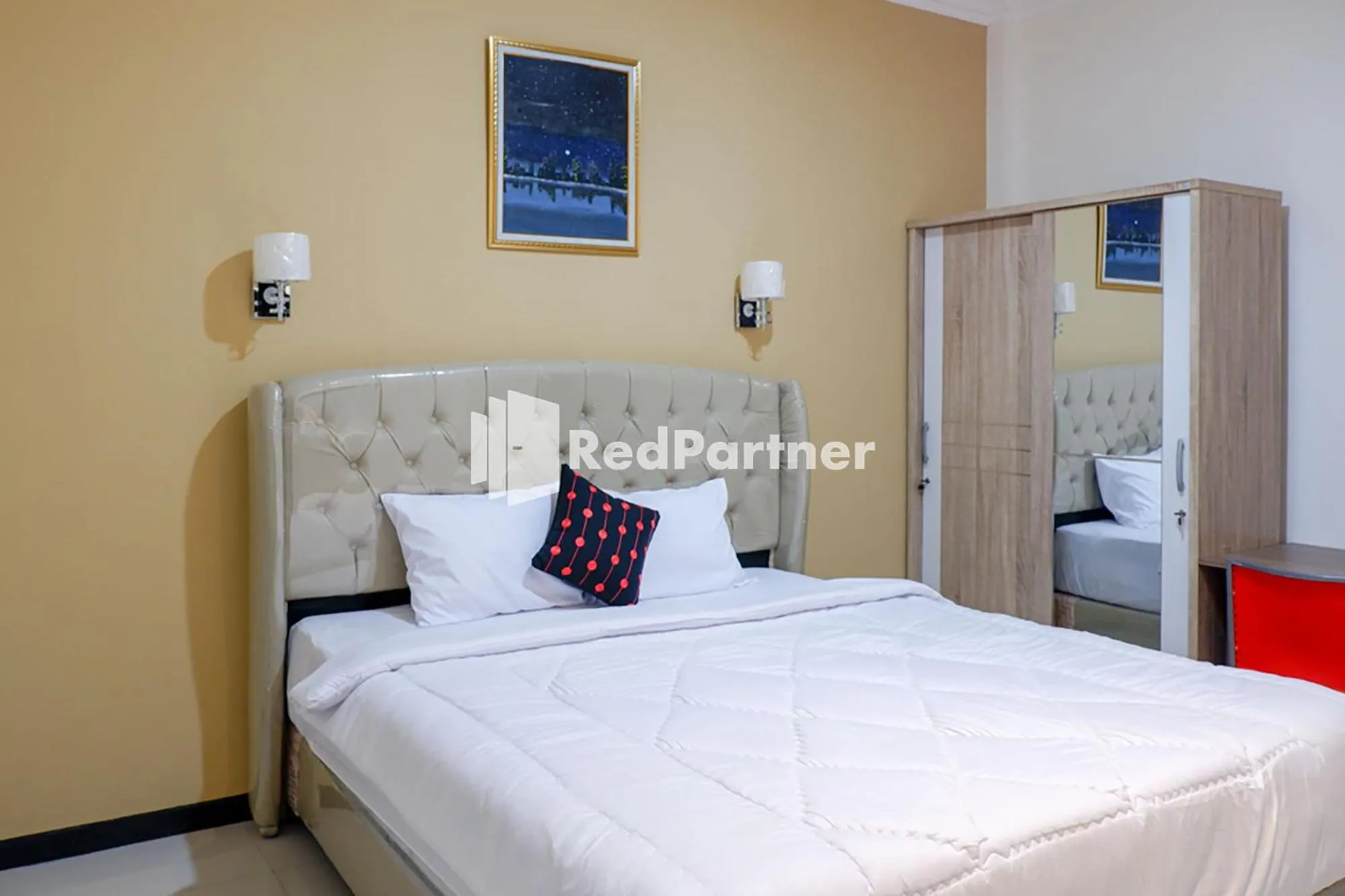 Superior Double Room in Rit's Garden At CitraGrand Semarang Mitra RedDoorz