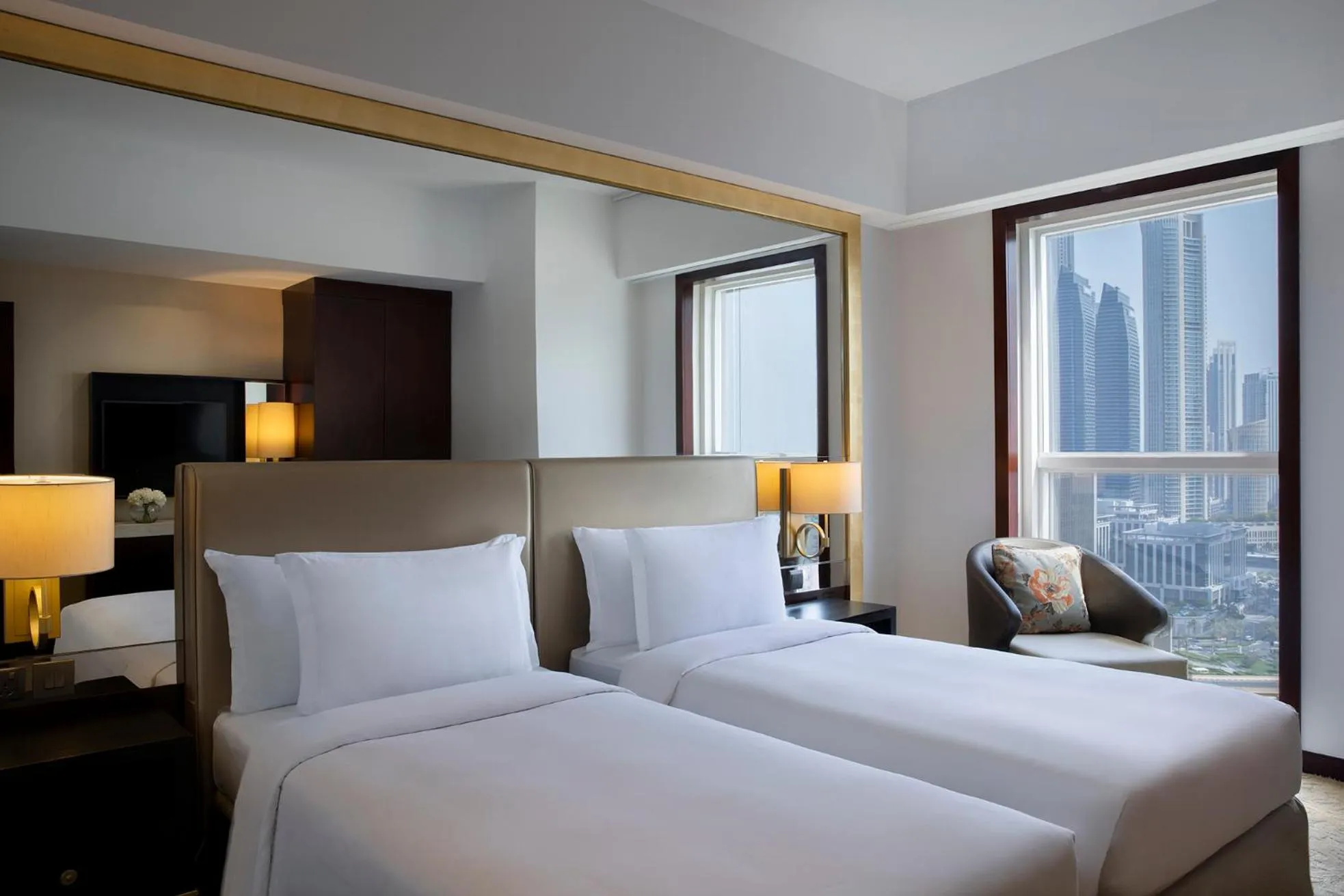 One-Bedroom Apartment in Dusit Thani Dubai