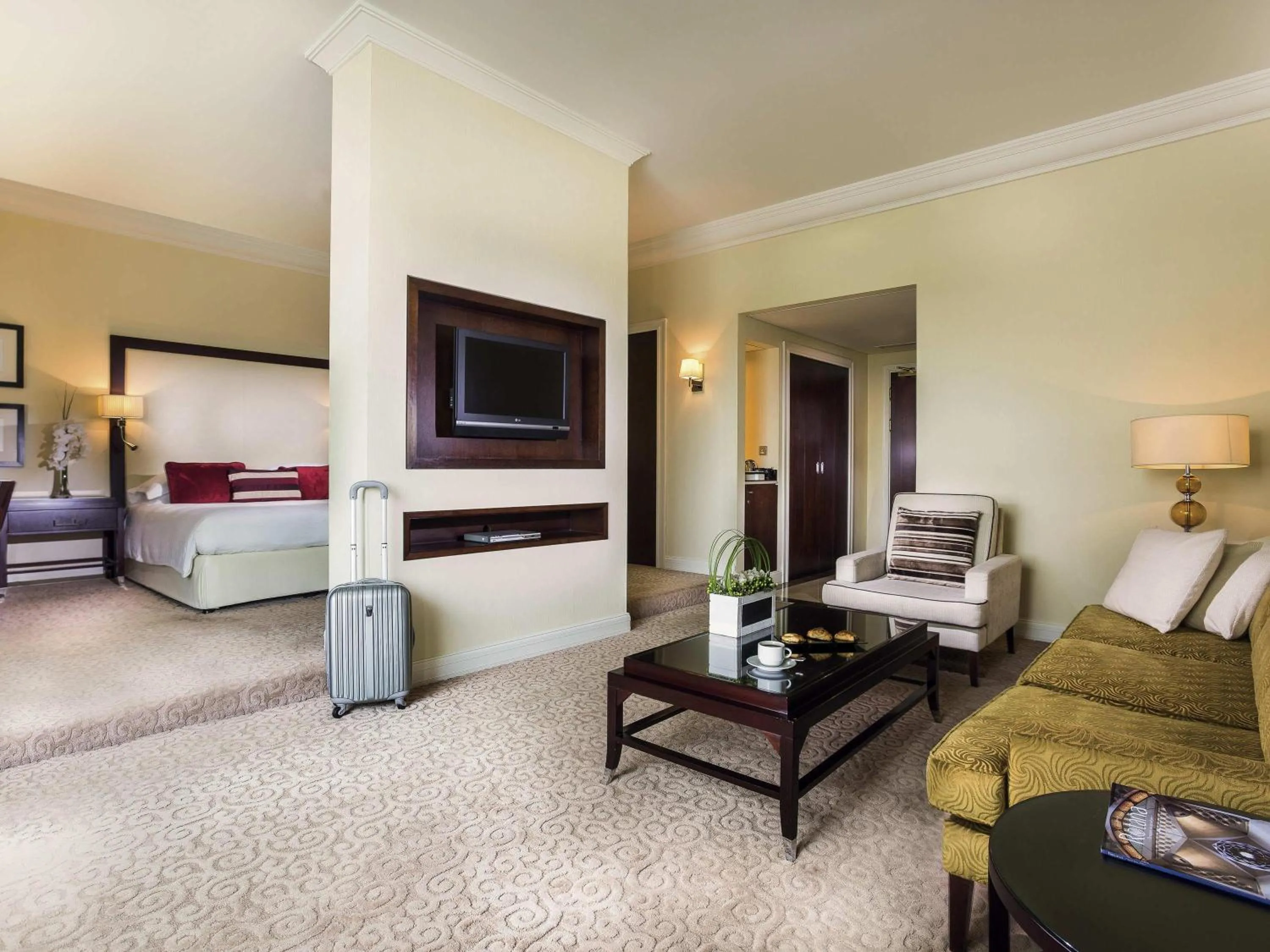 Superior Double Suite in Mövenpick Grand Al Bustan