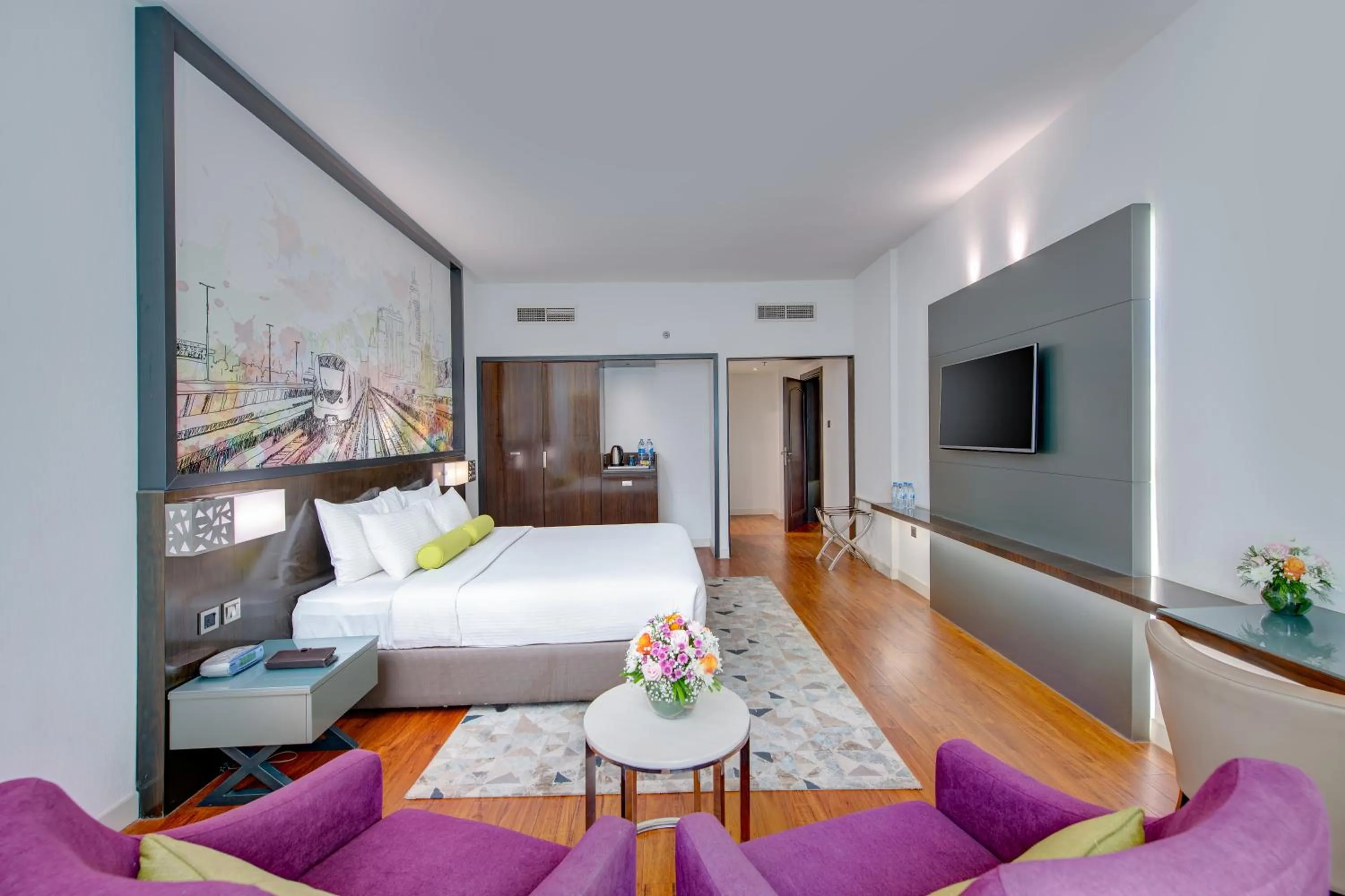 Luxuria Suite with King Bed Non-Smoking in Howard Johnson Plaza by Wyndham Dubai Deira