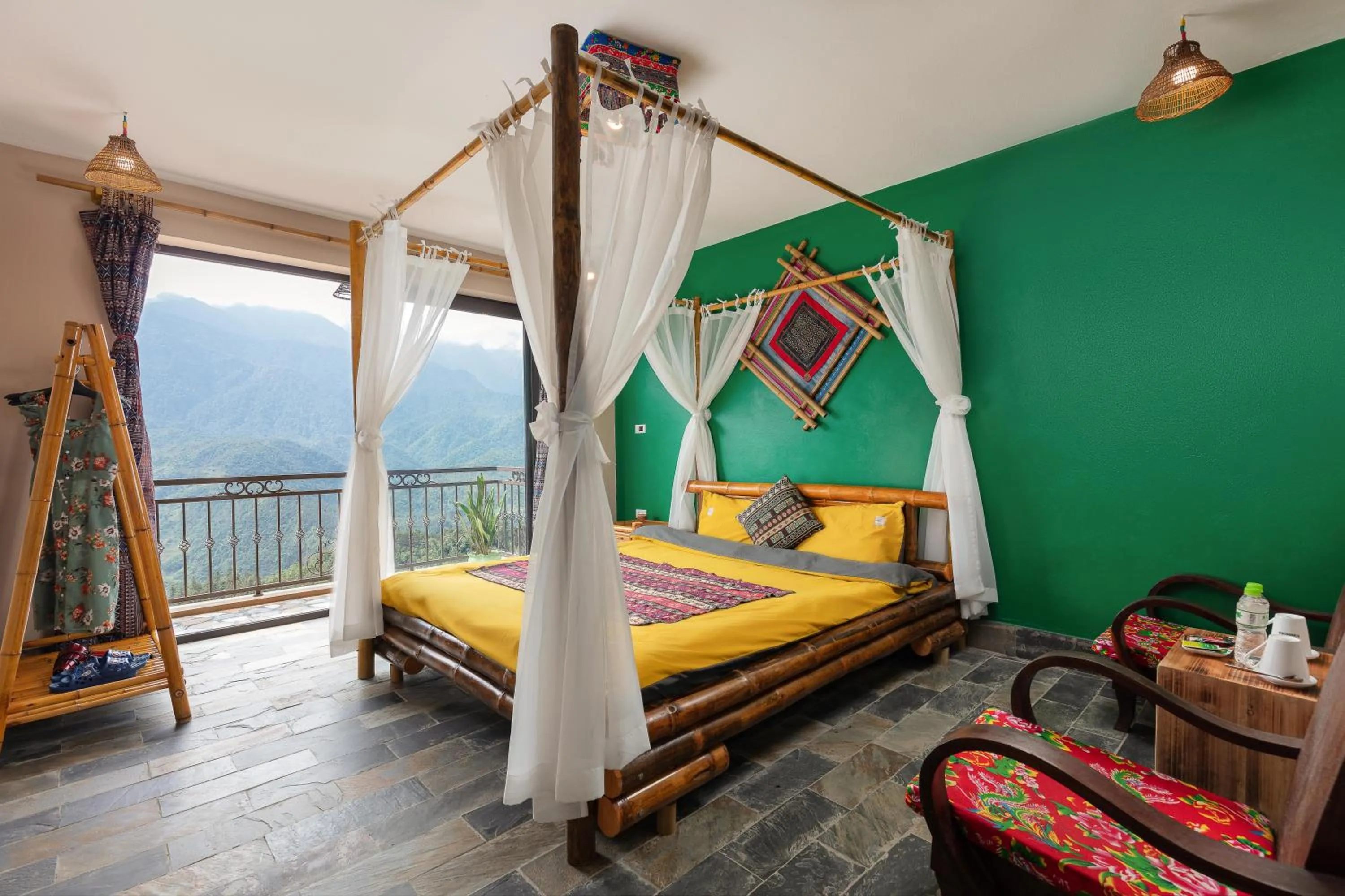 King Room with Mountain View - single occupancy in Mega View Homestay