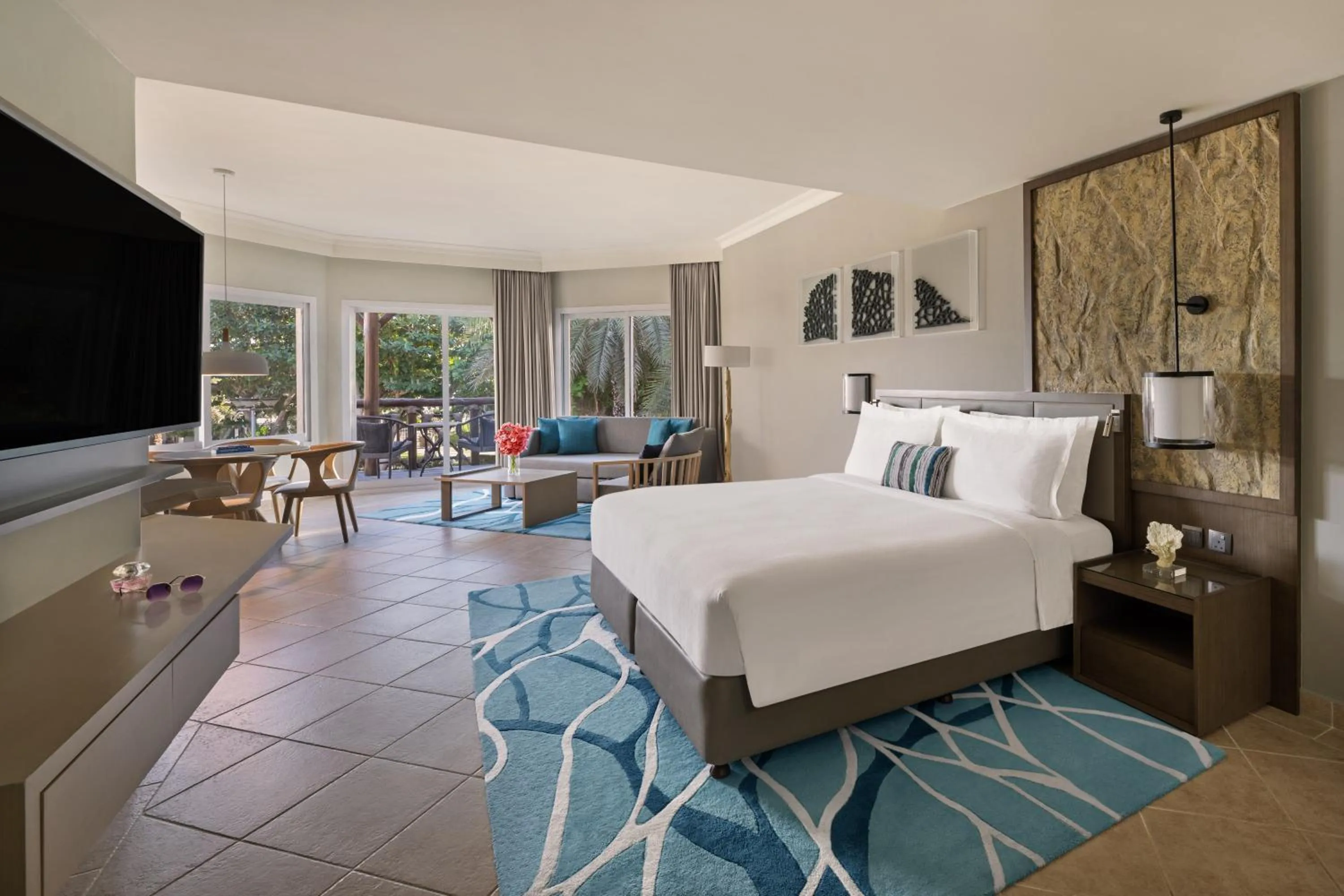 Garden View Suite with Balcony in Fujairah Rotana Resort & Spa - Al Aqah Beach