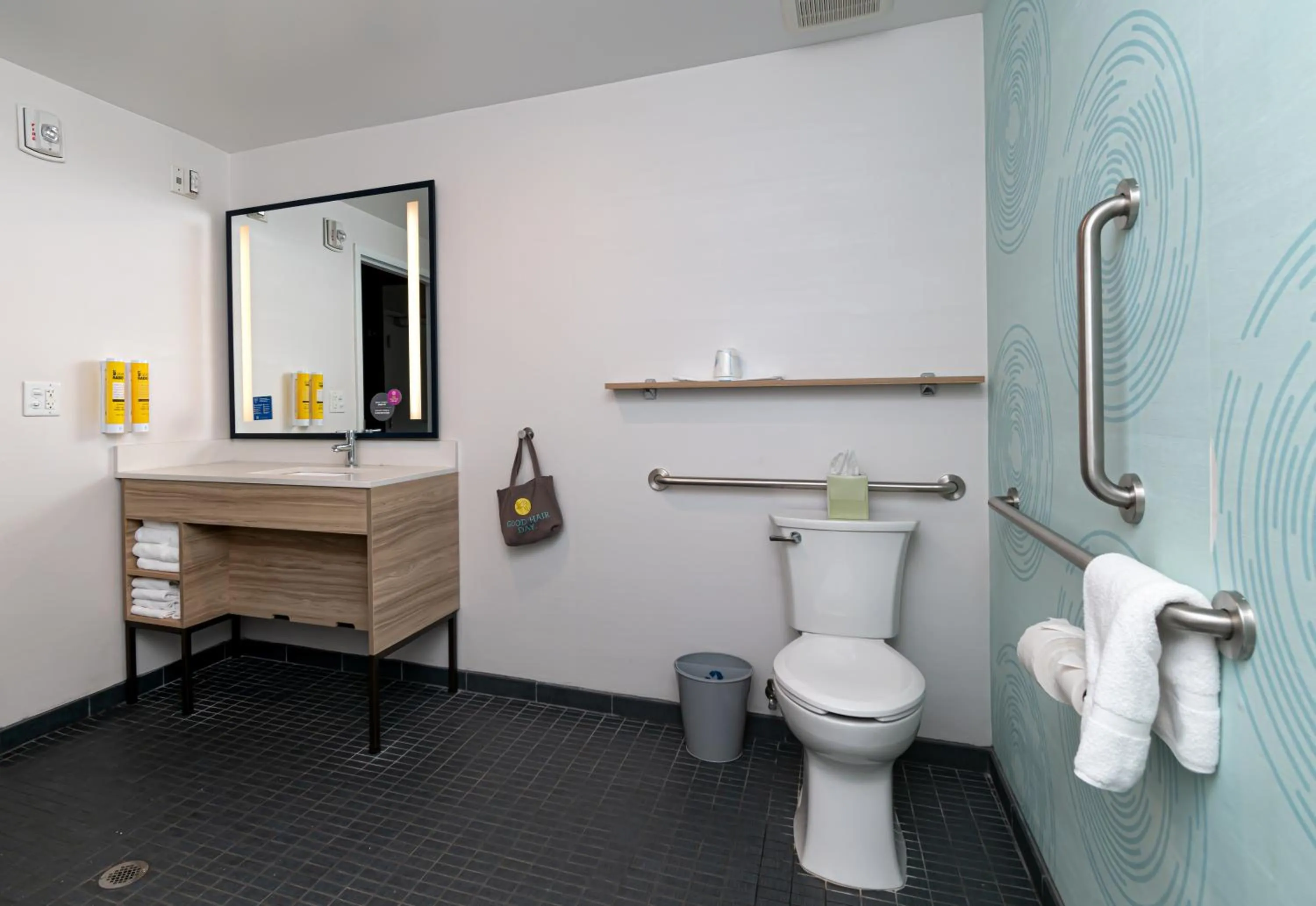 Queen Room with Two Queen Beds and Roll-In Shower - Mobility and Hearing Access in Tru By Hilton Florida City, Fl