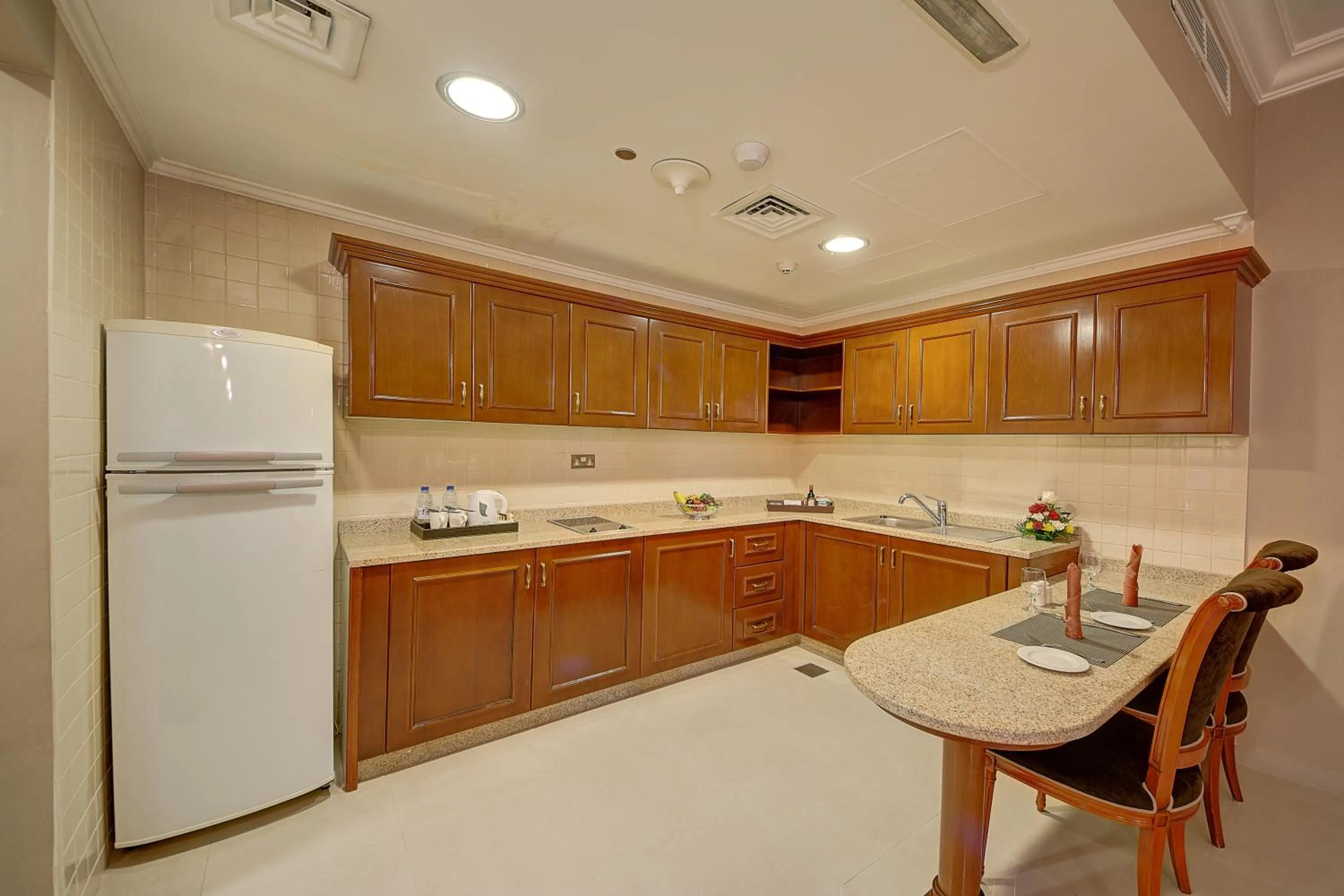 Deluxe Suite in Royal Ascot Hotel