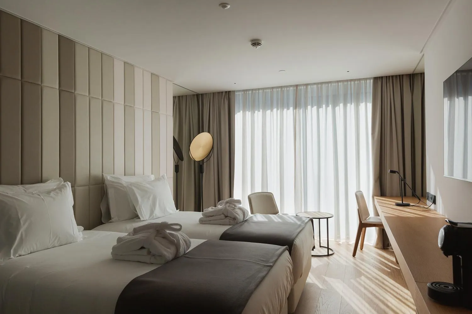 Deluxe Twin Room with Show View in Lumen Hotel & The Lisbon Light Show