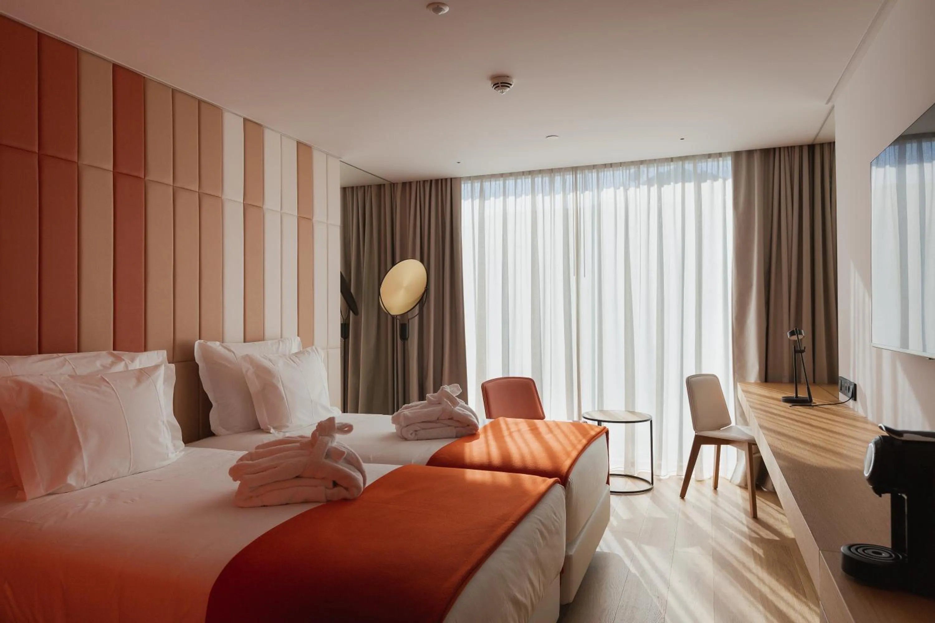 Deluxe Double Room Single Use with City View in Lumen Hotel & The Lisbon Light Show