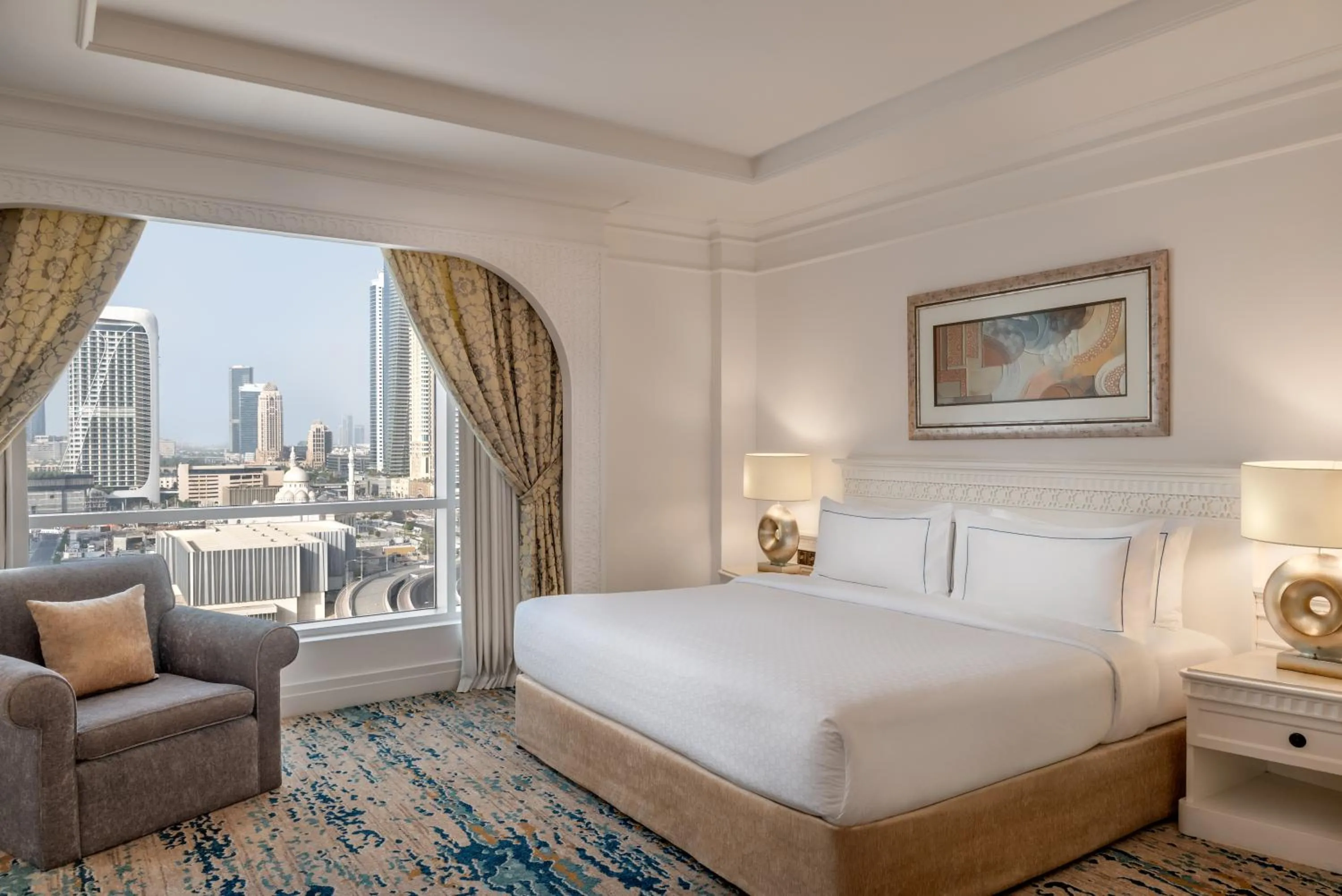 Club Partial Sea View Room – Lounge Access with Afternoon Tea, Evening Drinks and Private Beach Access in Al Habtoor Grand Resort, Autograph Collection