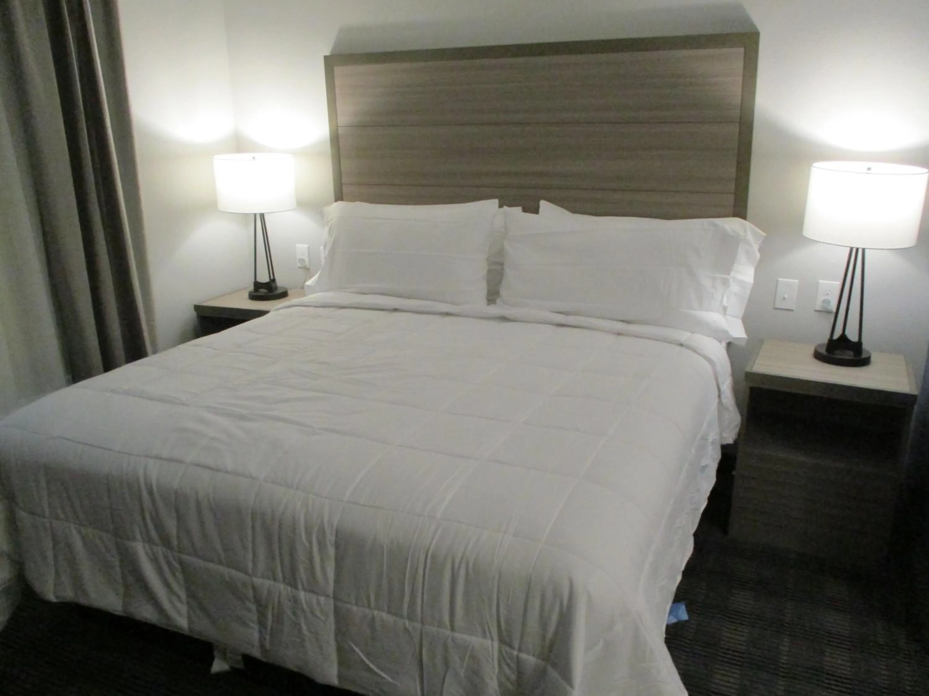 King Suite with Sofa Bed and Bath Tub - Mobility Access in Best Western Plus Wills Point