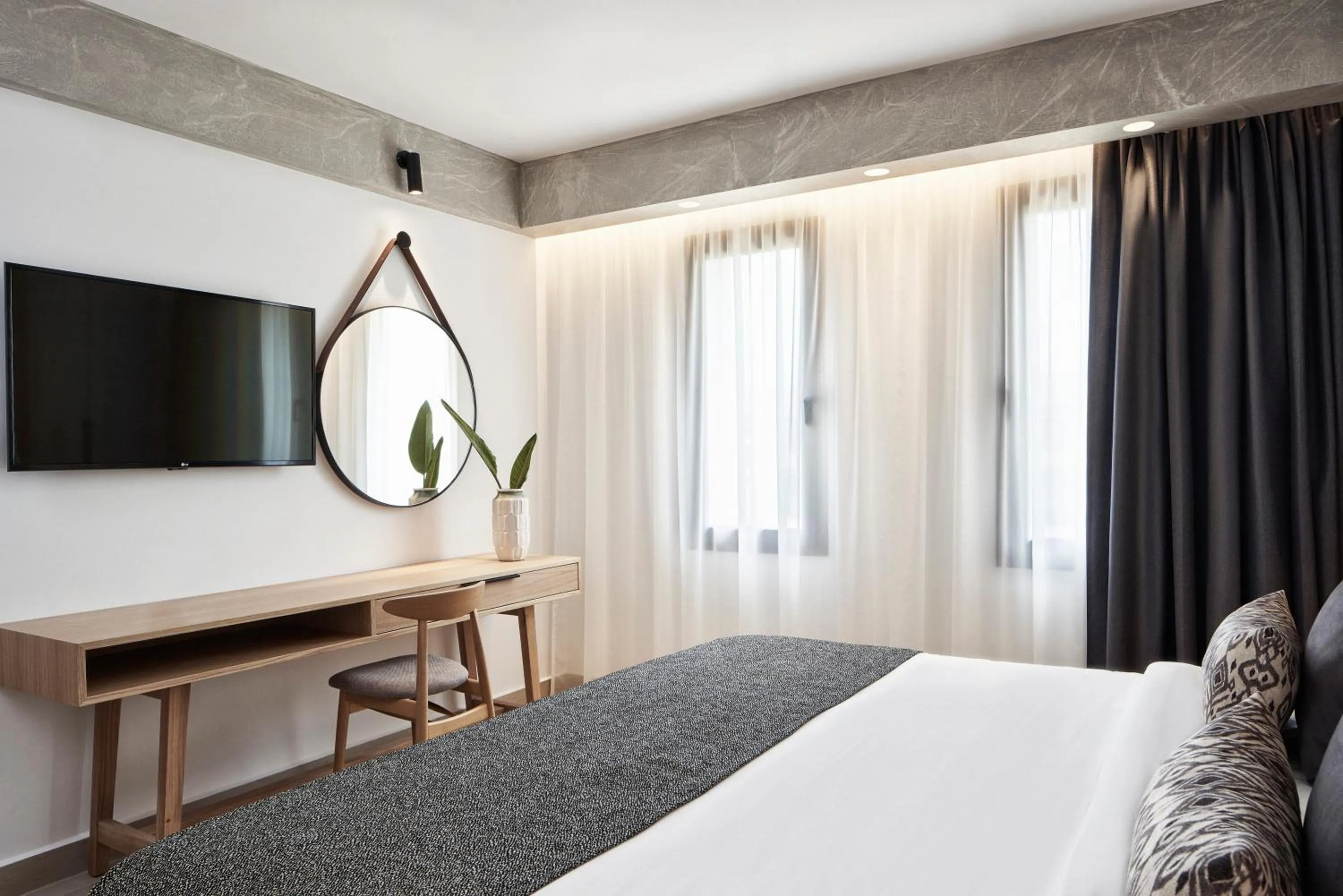 Suite Inland View in Atlantica Caldera Palace