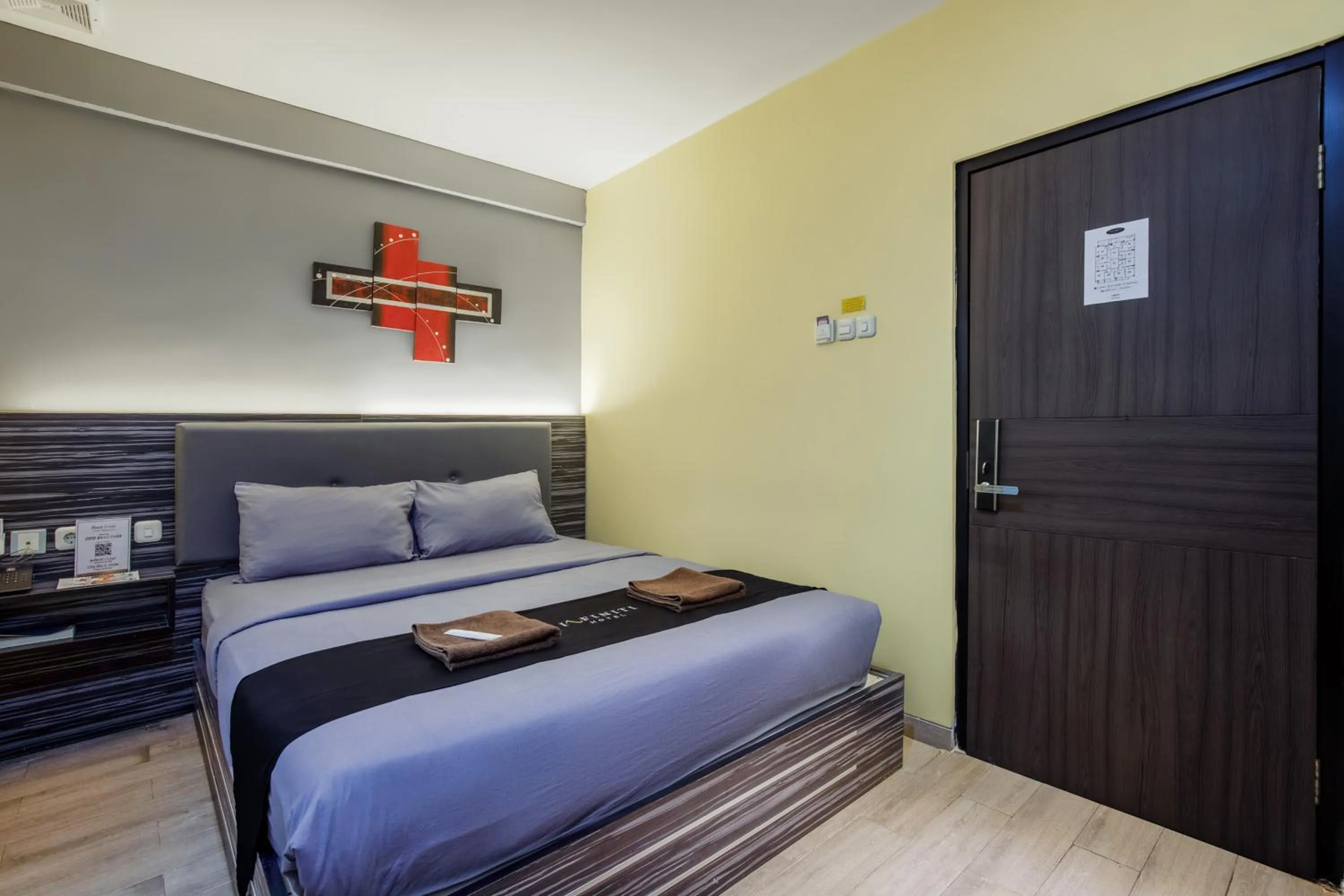 Deluxe Double Room in Infiniti Hotel