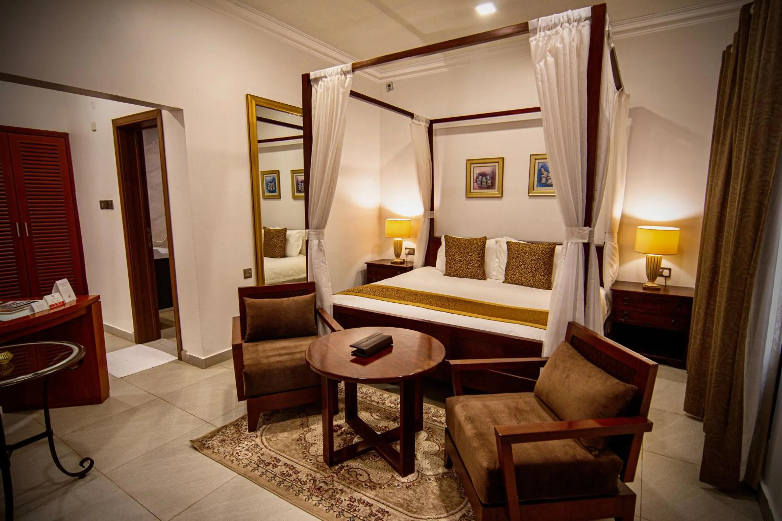 Deluxe King Room in Coastline Resort