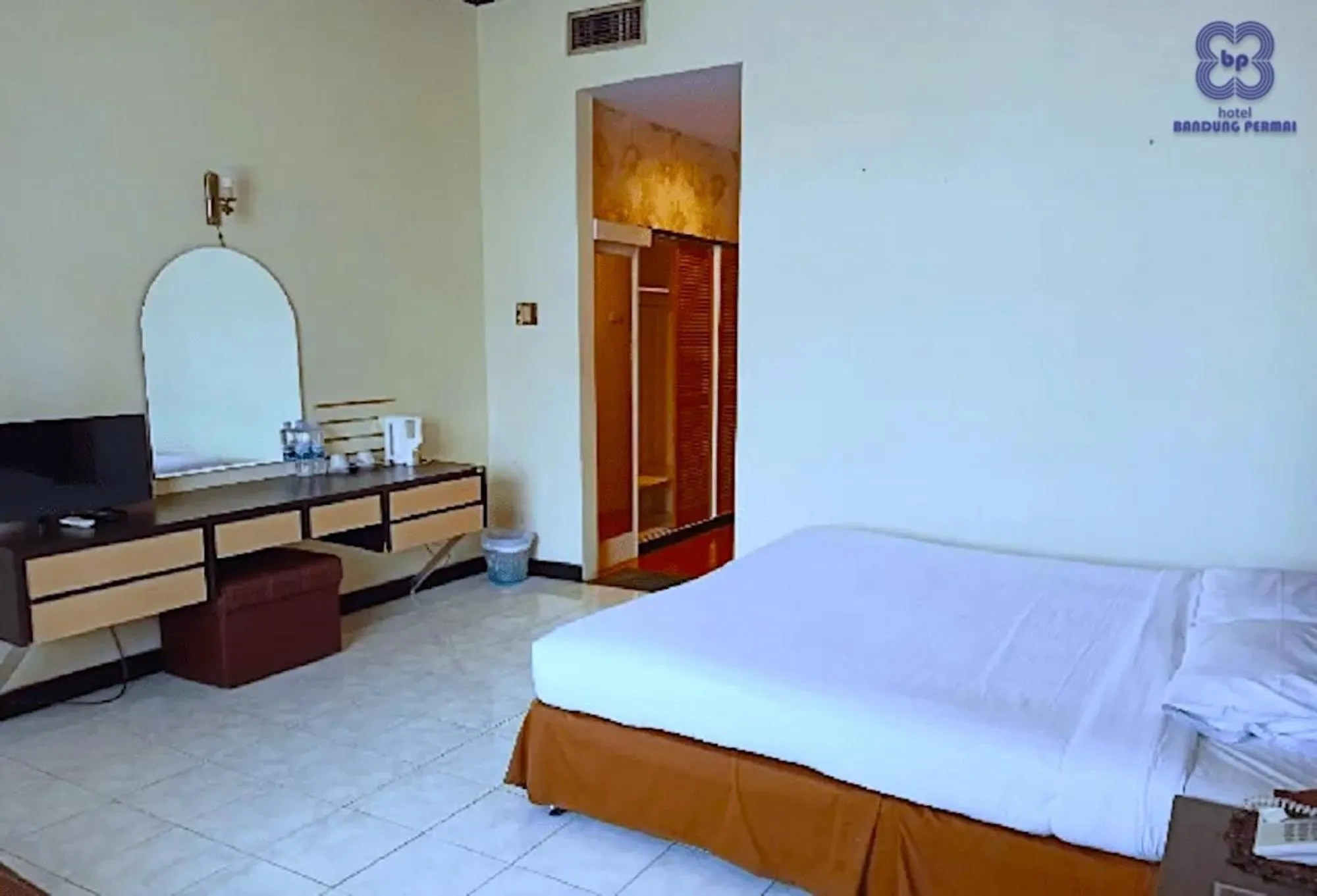 Superior Double Room in Bandung Permai Hotel Jember