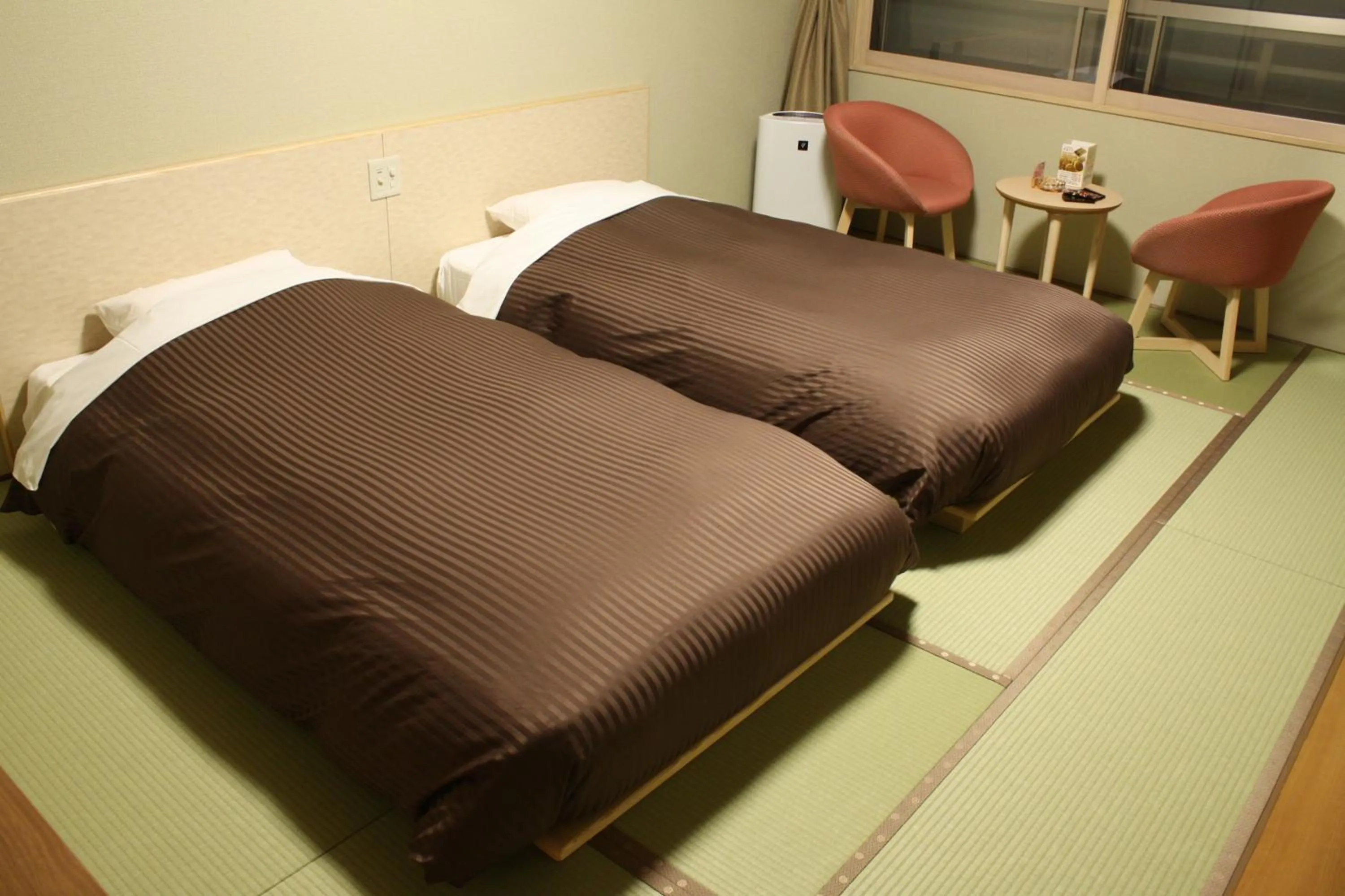 Japanese-Style Twin Room - Non-Smoking in Hotel Mahoroba