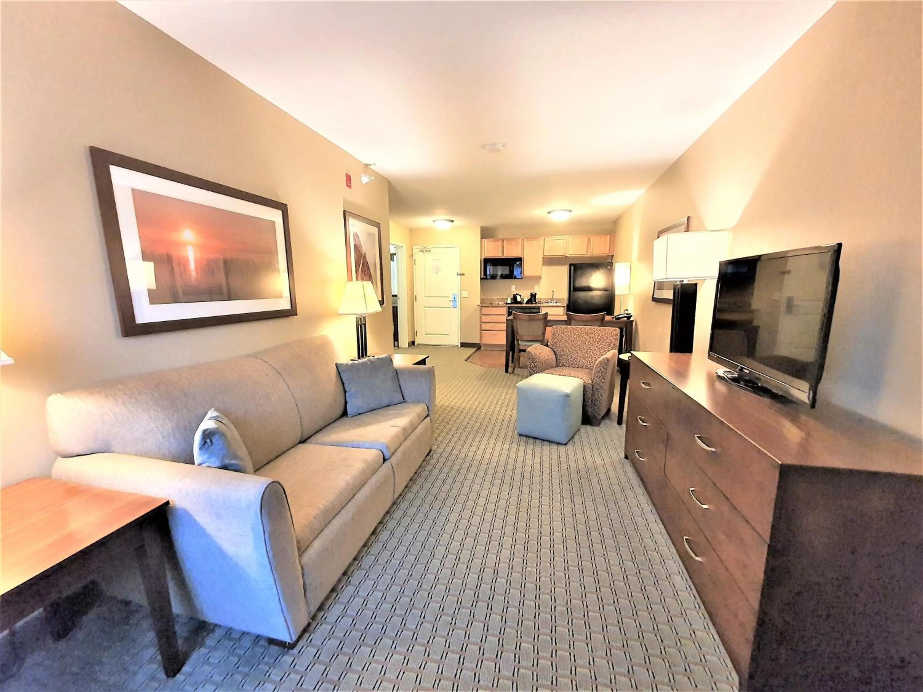 Deluxe Apartment in AmeriVu Inn and Suites - Chisago City