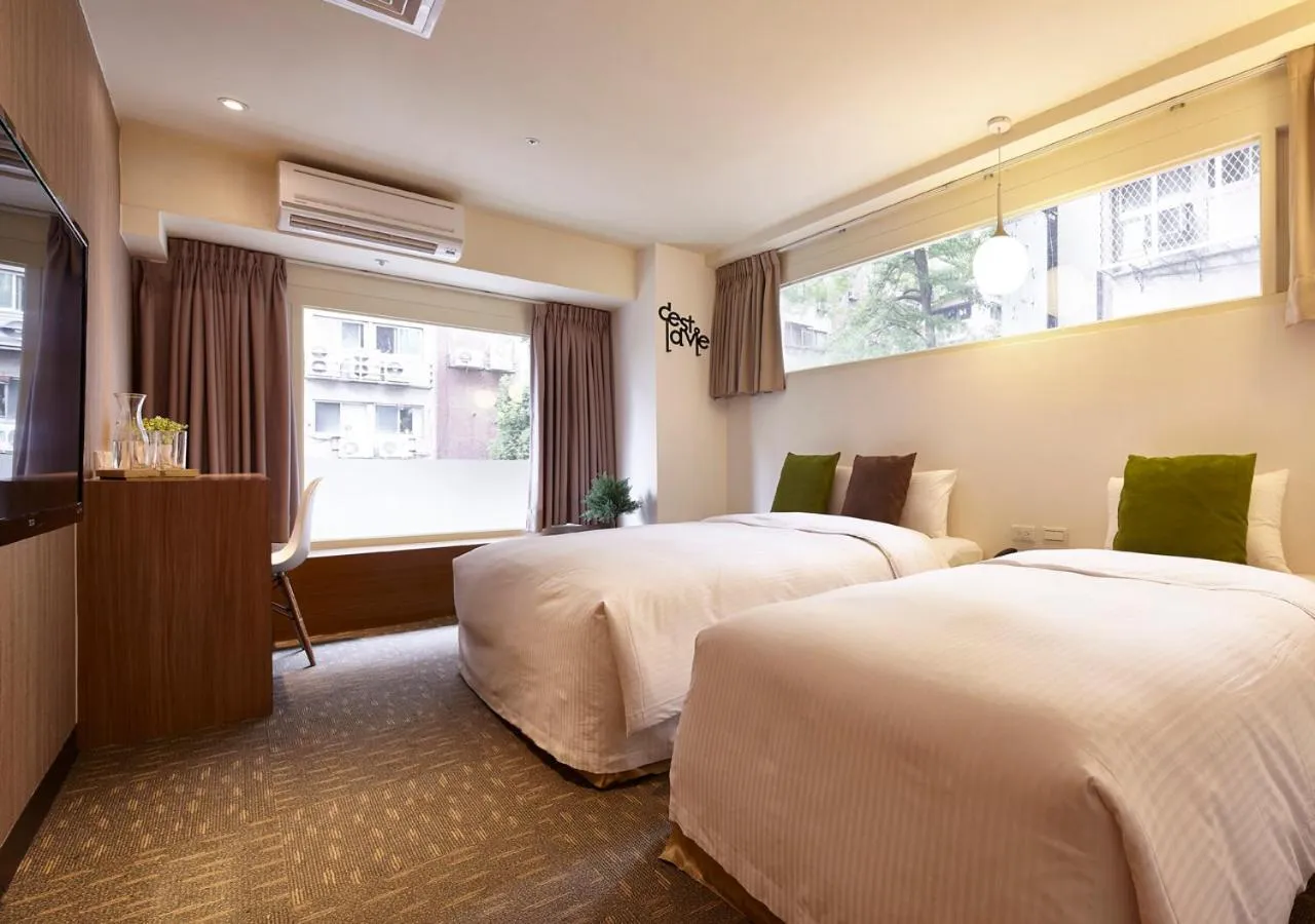 Deluxe Triple Room in Via Loft Hotel