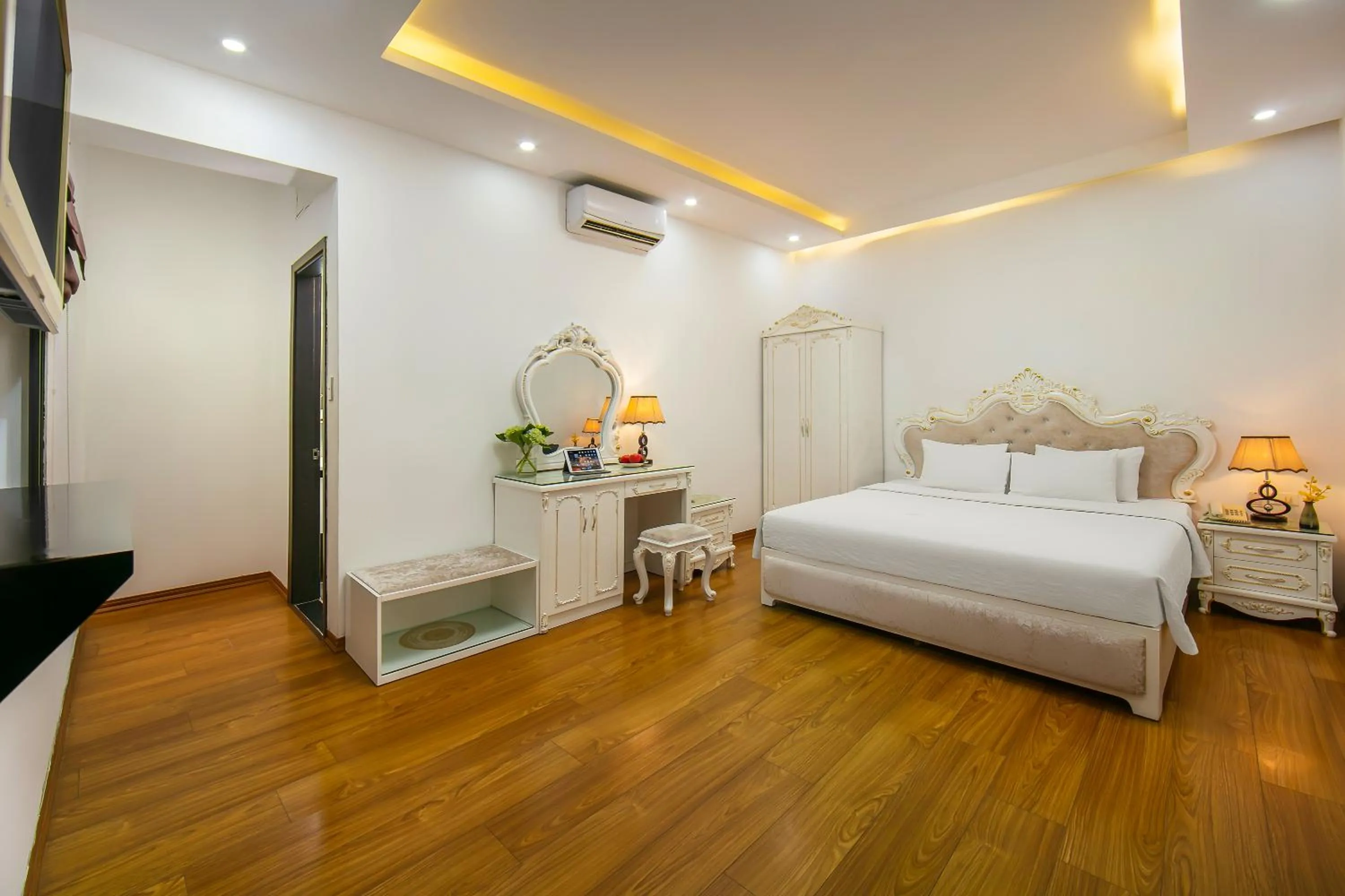 Standard Double or Twin Room in Hanoi Kingly Hotel