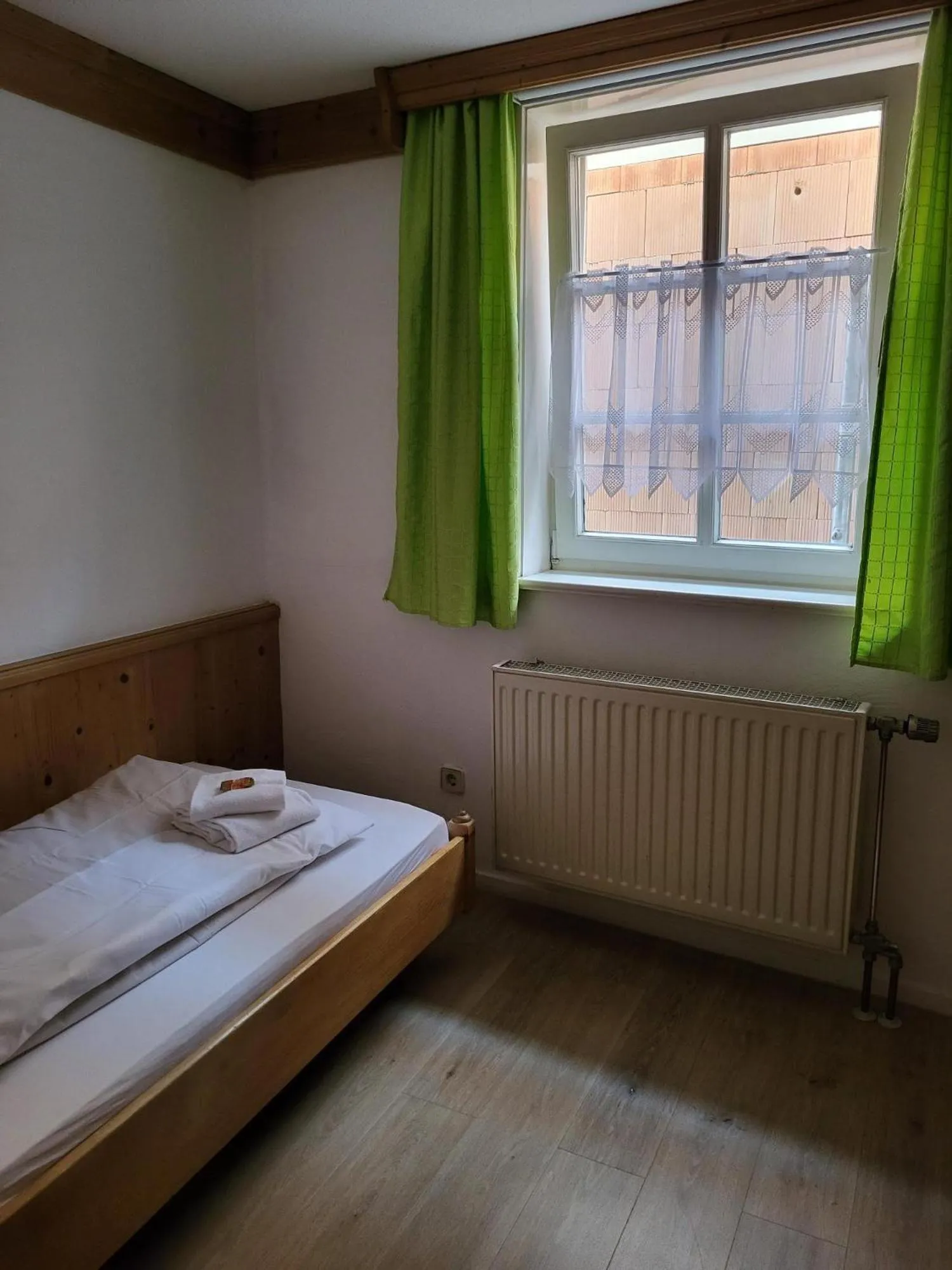 Budget Single Room - single occupancy in Historik Hotel Ochsen