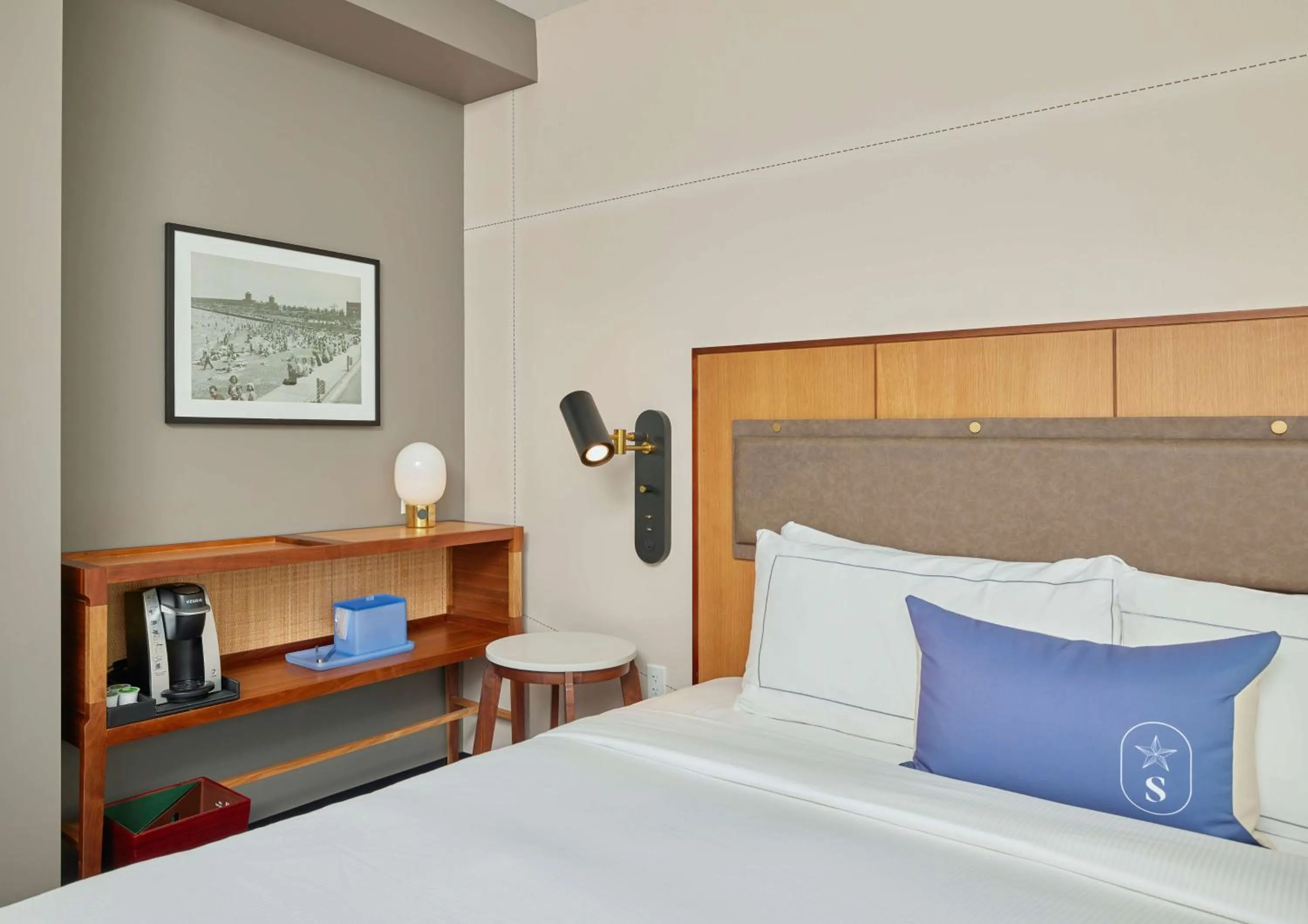 King Room with Roll-In Shower - Mobility and Hearing Access in Sable At Navy Pier Chicago, Curio Collection By Hilton