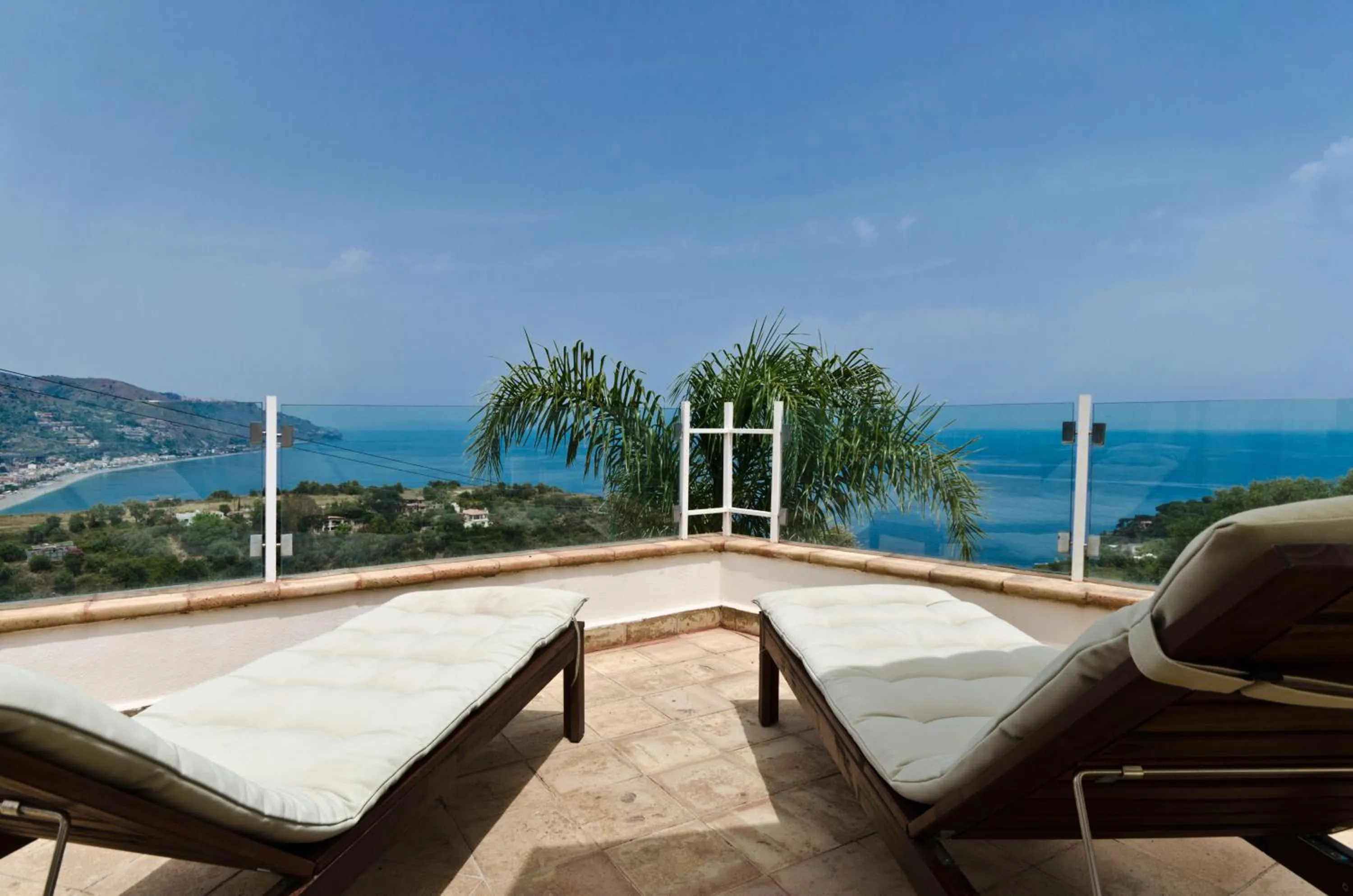 Double Room with Sea View and Terrace in Villa Zagara Garden Spectacular Sea View in Taormina