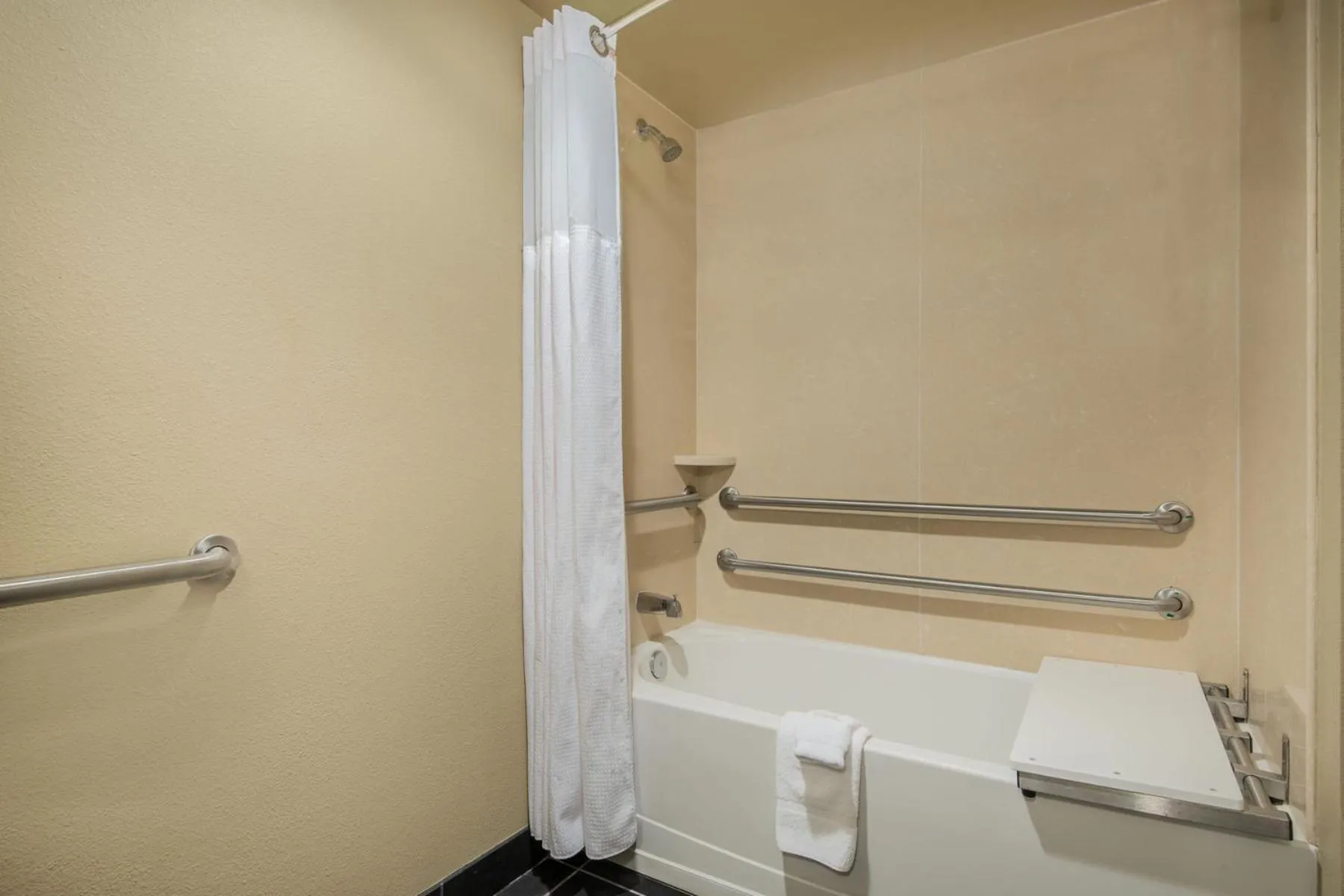 Superior Queen Room with Two Queen Beds in Wyndham Garden Texarkana