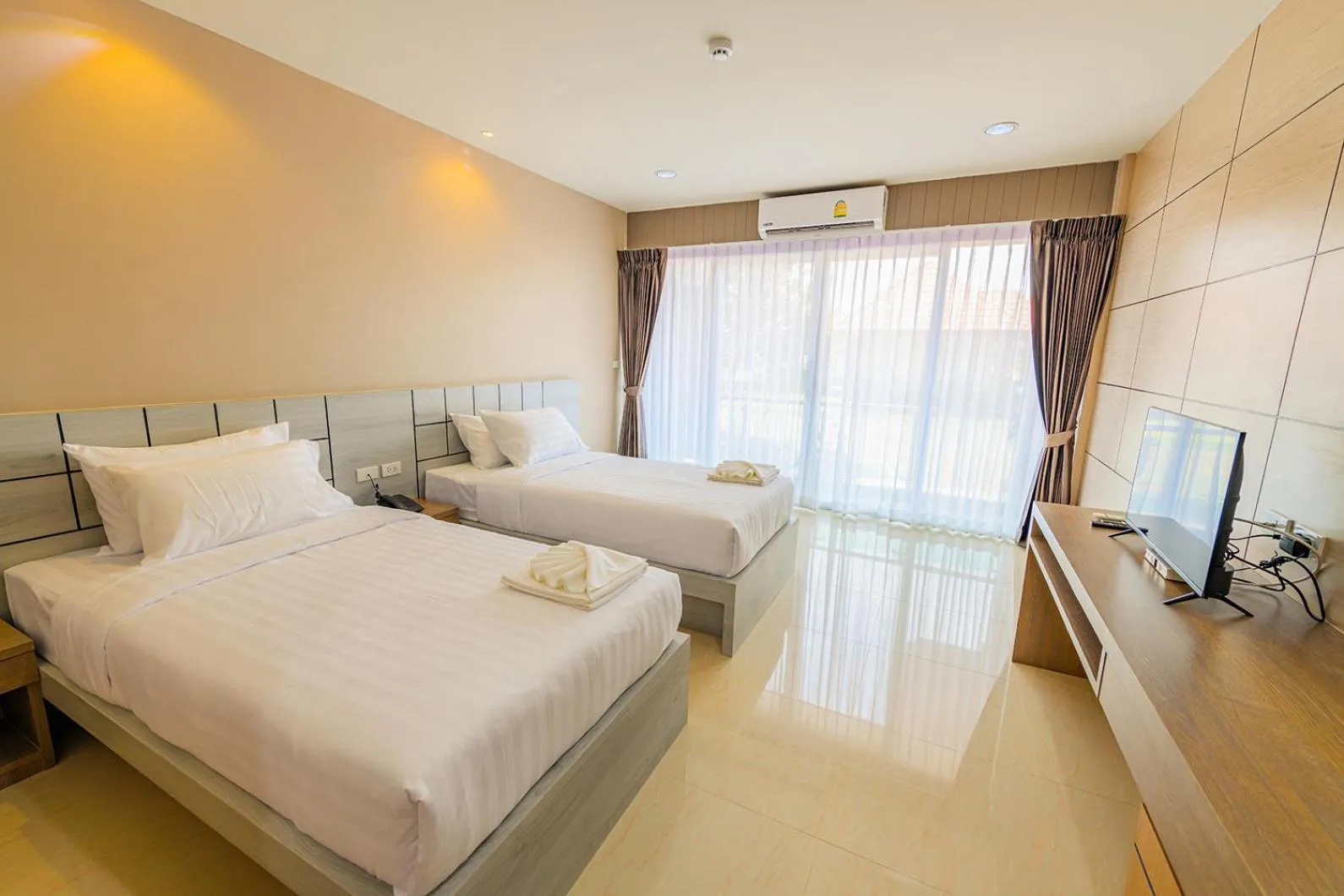 Superior Twin Room in Avarin Resort