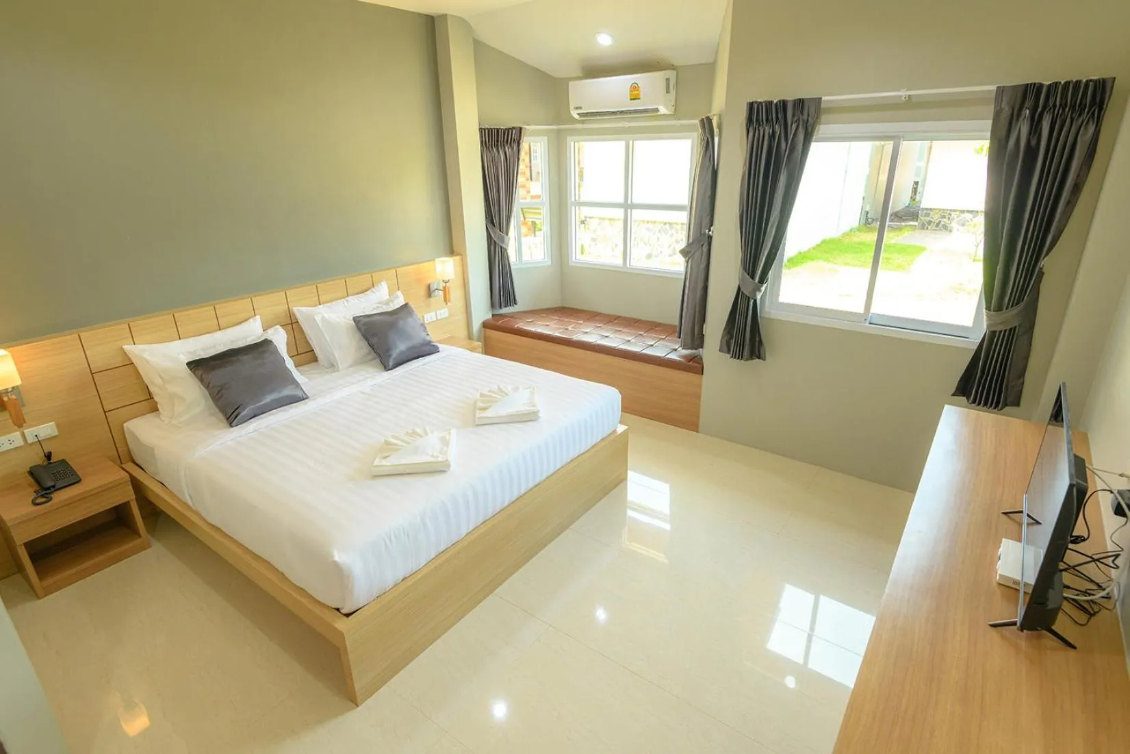 Deluxe Family Room in Avarin Resort