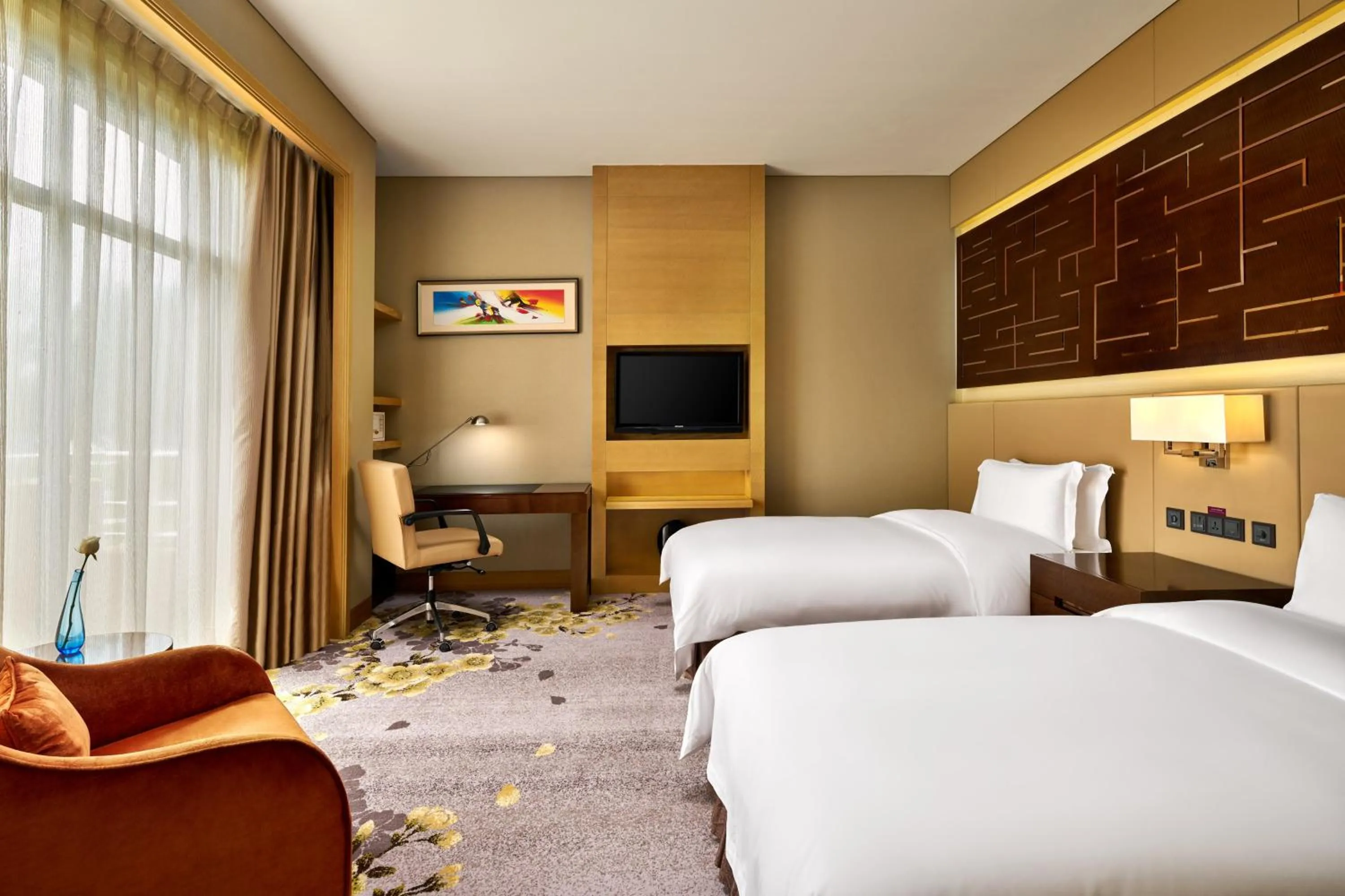 Superior Twin Room - Smoking in Crowne Plaza Ordos, an IHG Hotel