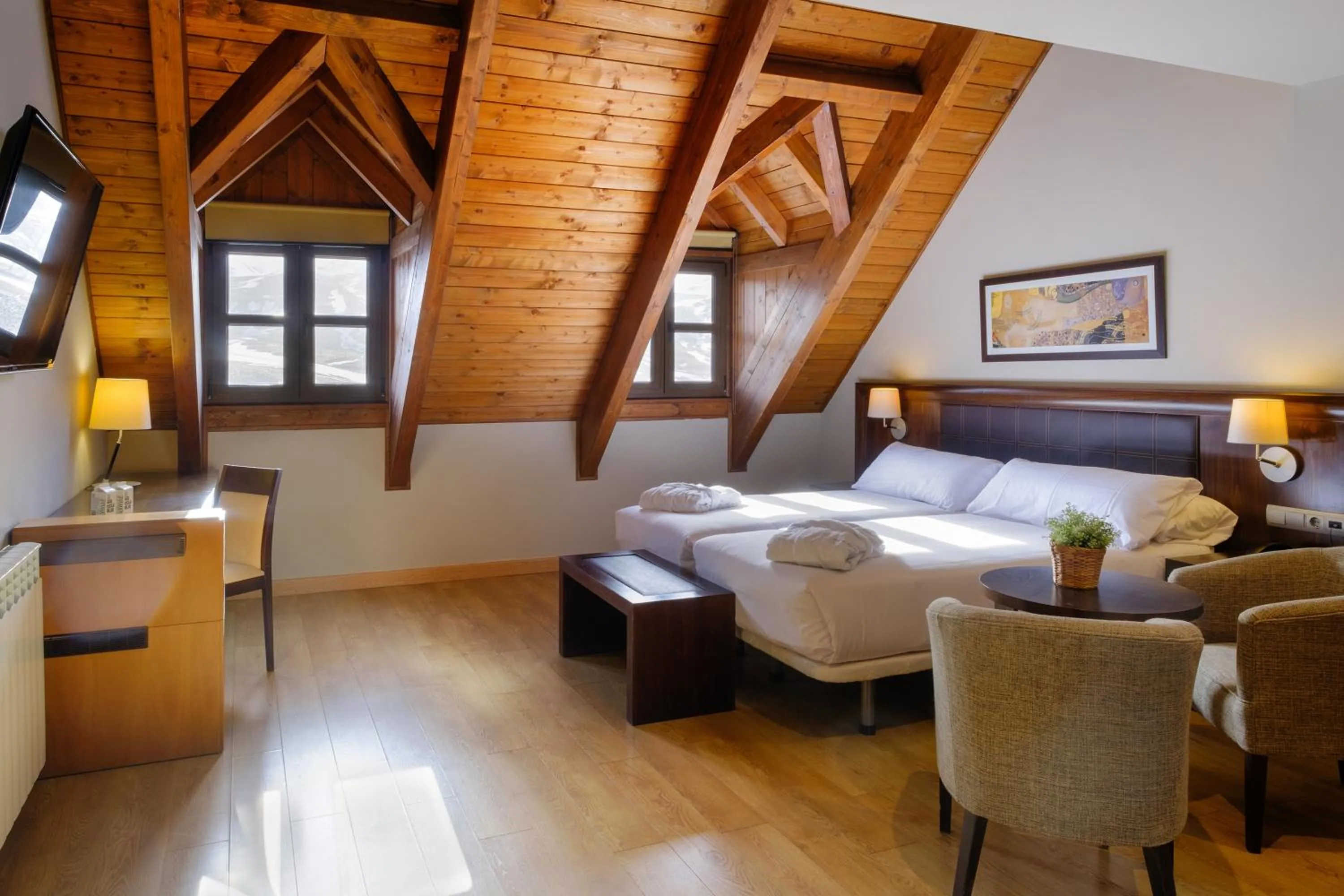 Deluxe Triple Room in SNÖ Aragon Hills