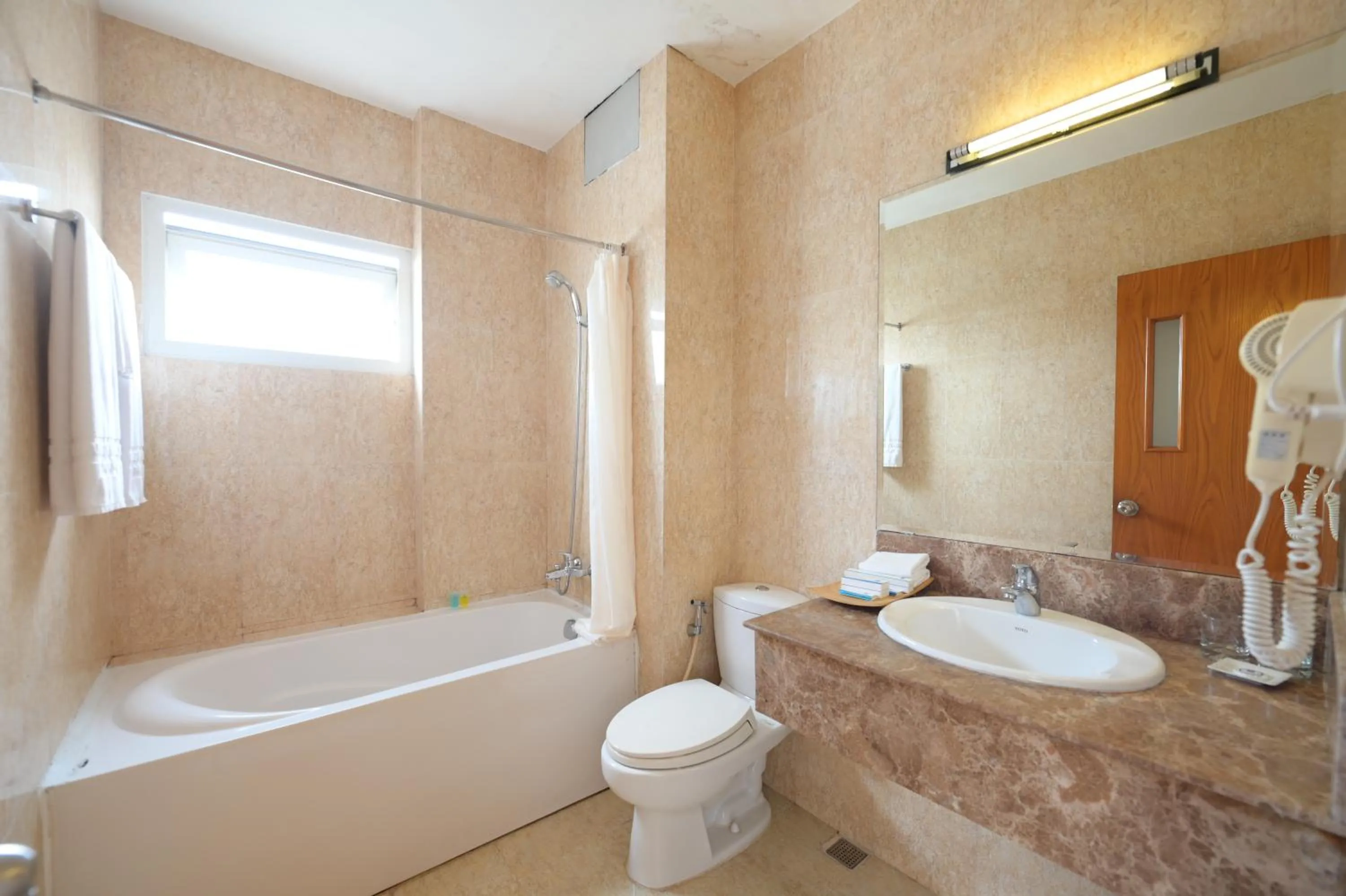 King Room - single occupancy in Danang Petro Hotel