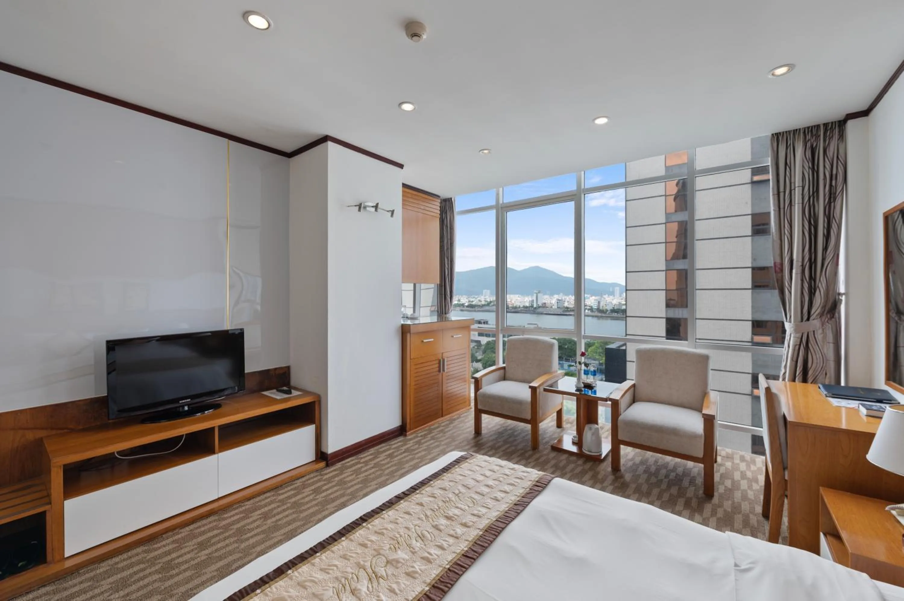 Deluxe Double or Twin Room - single occupancy in Danang Petro Hotel