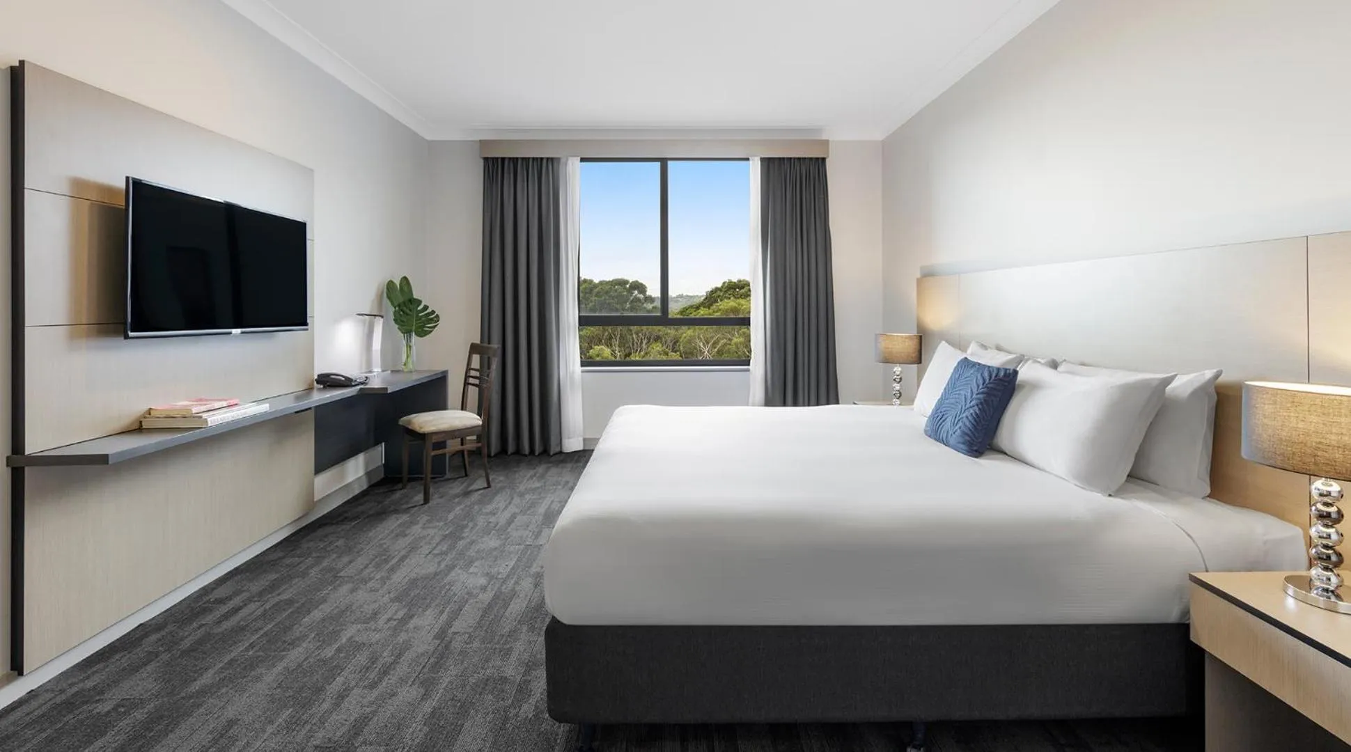 Deluxe Studio in Oaks Sydney North Ryde Suites