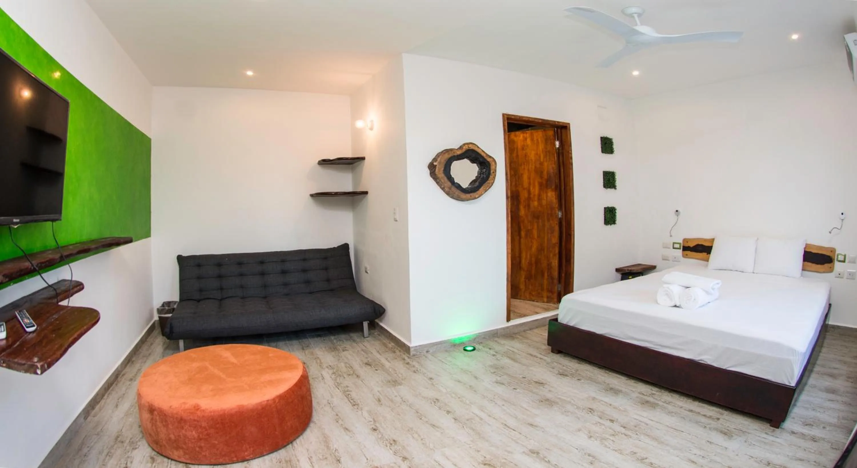 King Suite in The Green Village Boutique Hotel