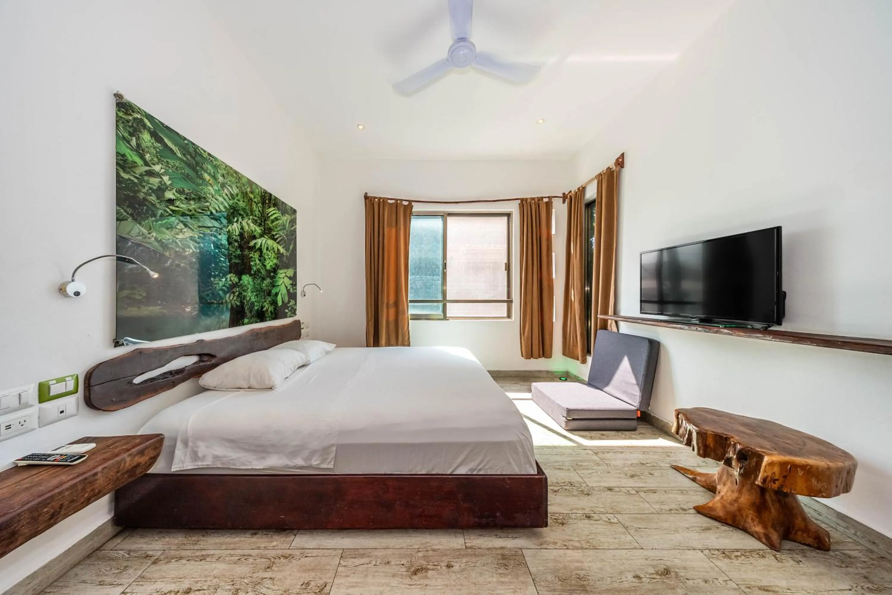 King Room in The Green Village Boutique Hotel