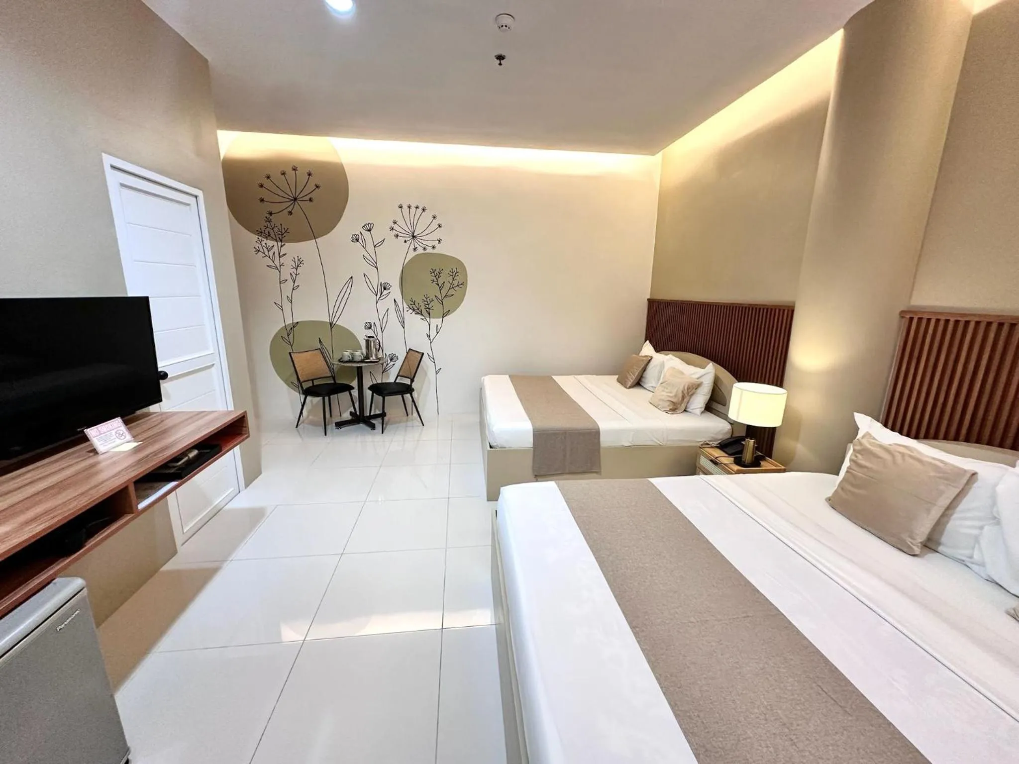 Deluxe Quadruple Room in Hotel Nicanor