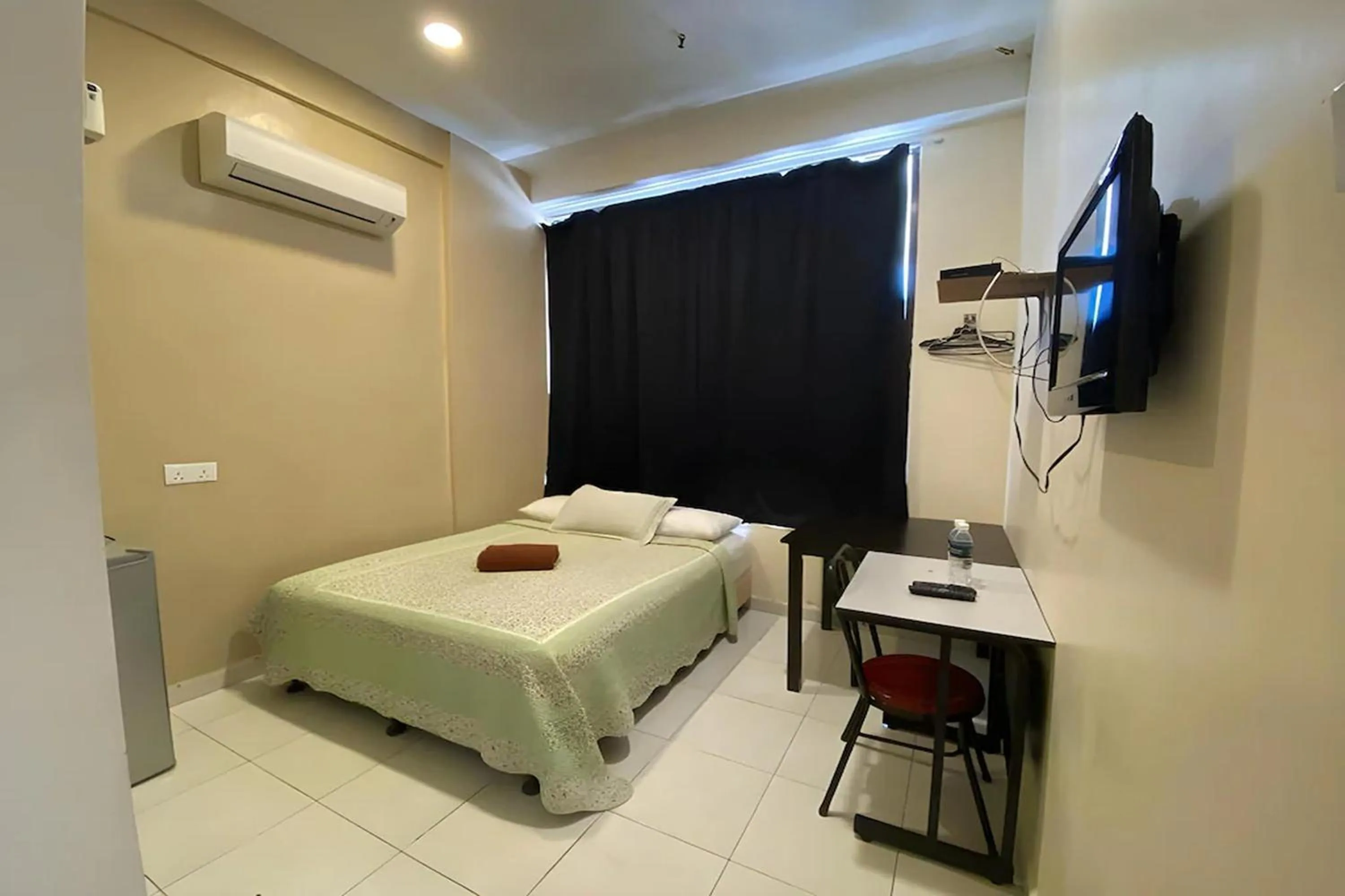 Deluxe Queen Room in Feringghi Stay Iinn