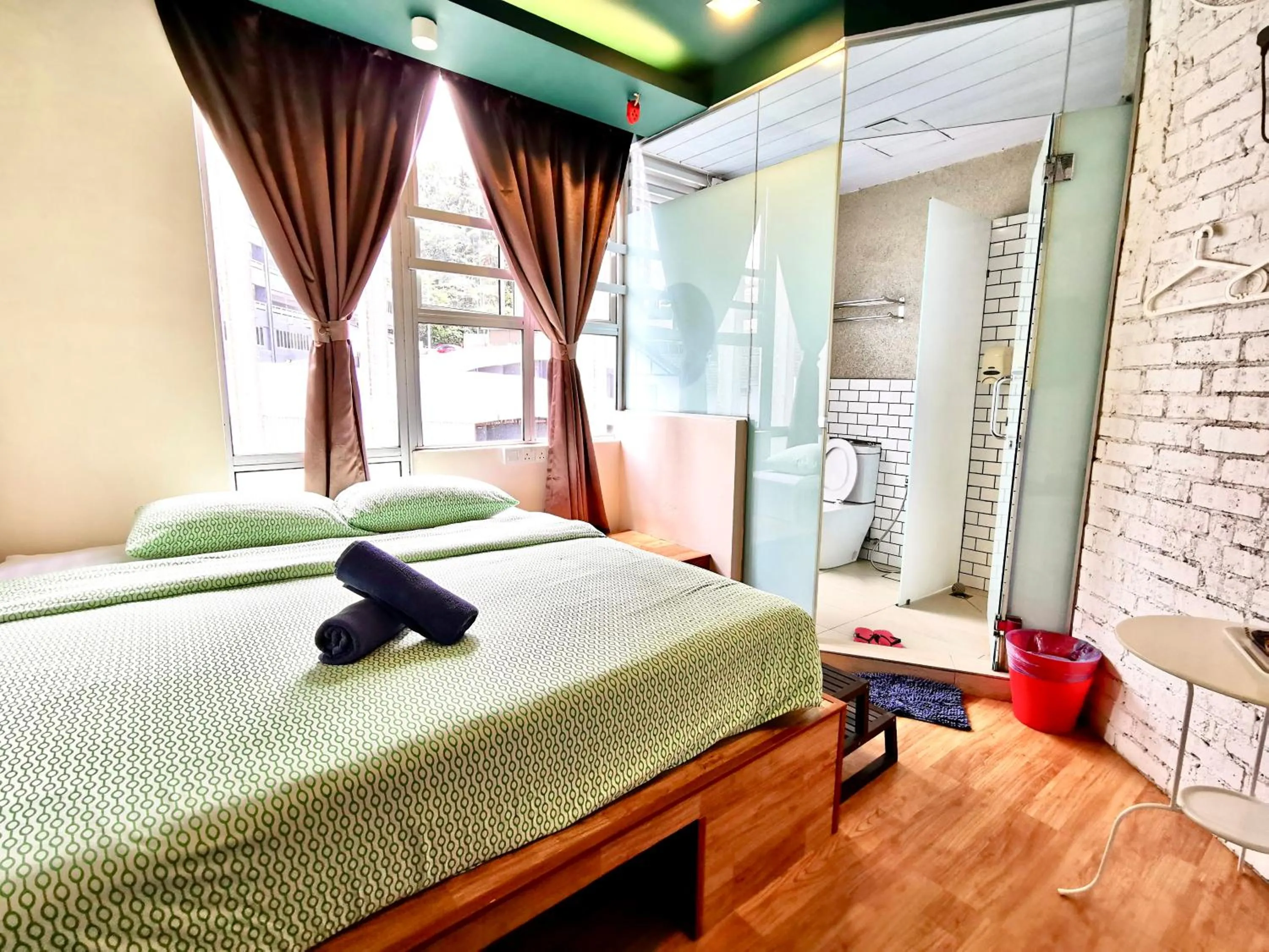 Economy Double Room in Snooze TOO