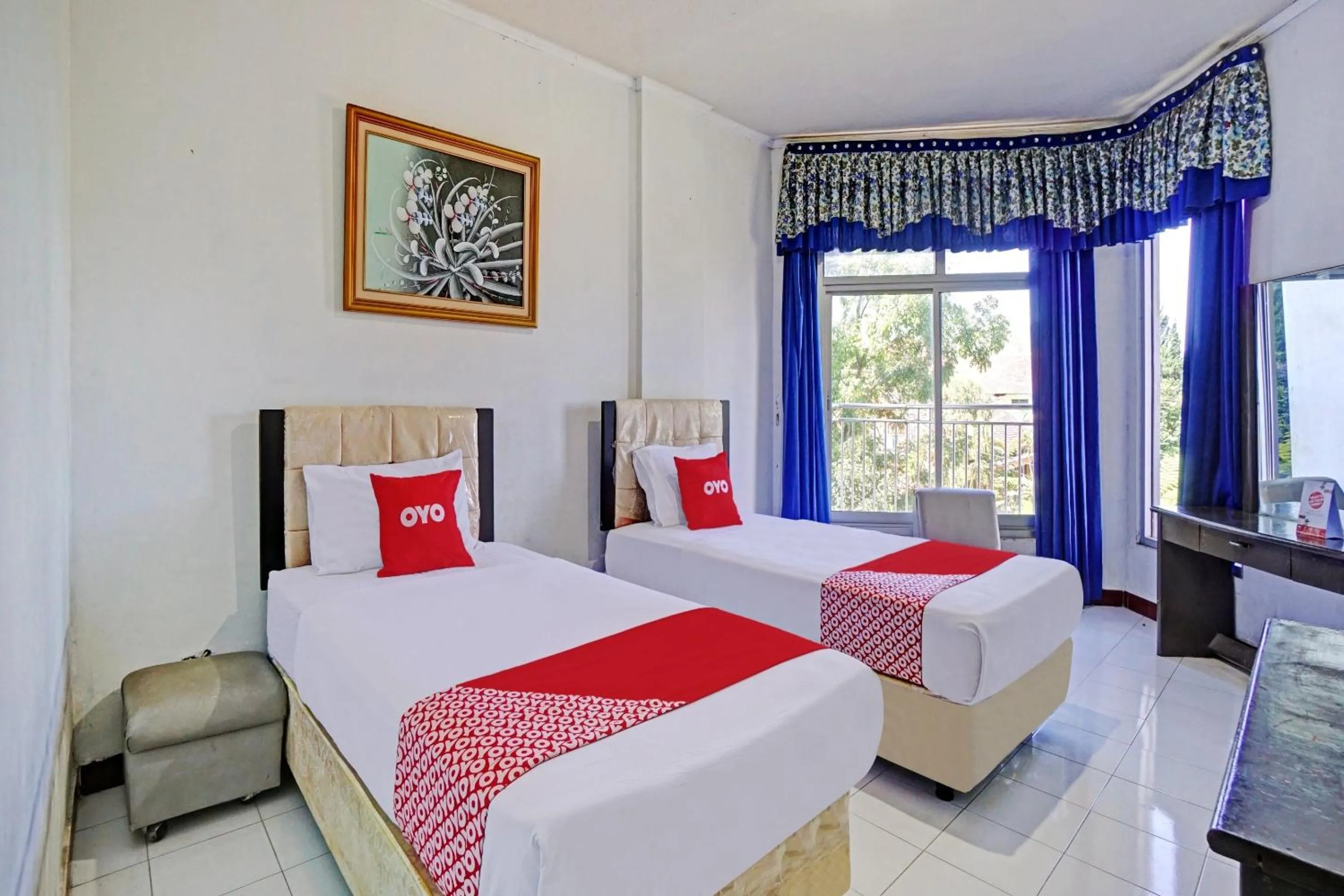 Standard Twin Room in Hotel O Victory