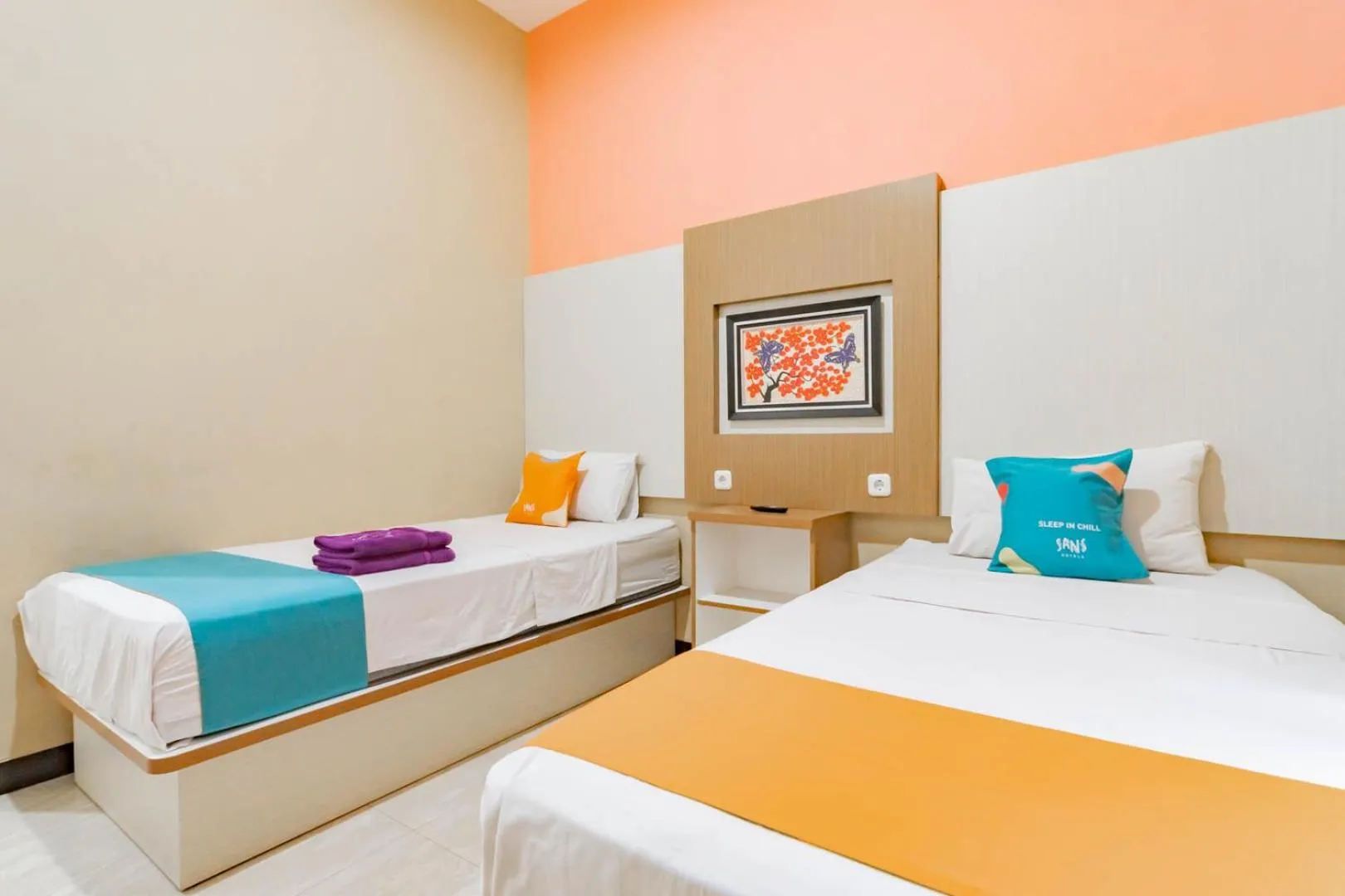 Twin Room in Sans Hotel Budaya Cirebon