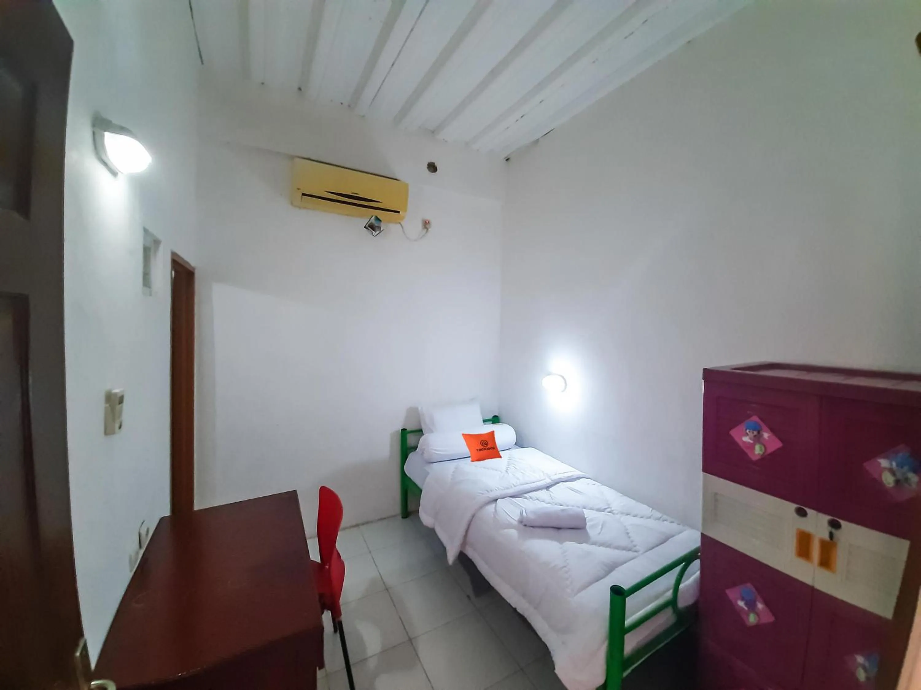 Single Room in KoolKost Syariah @ Citraland Puri Serang