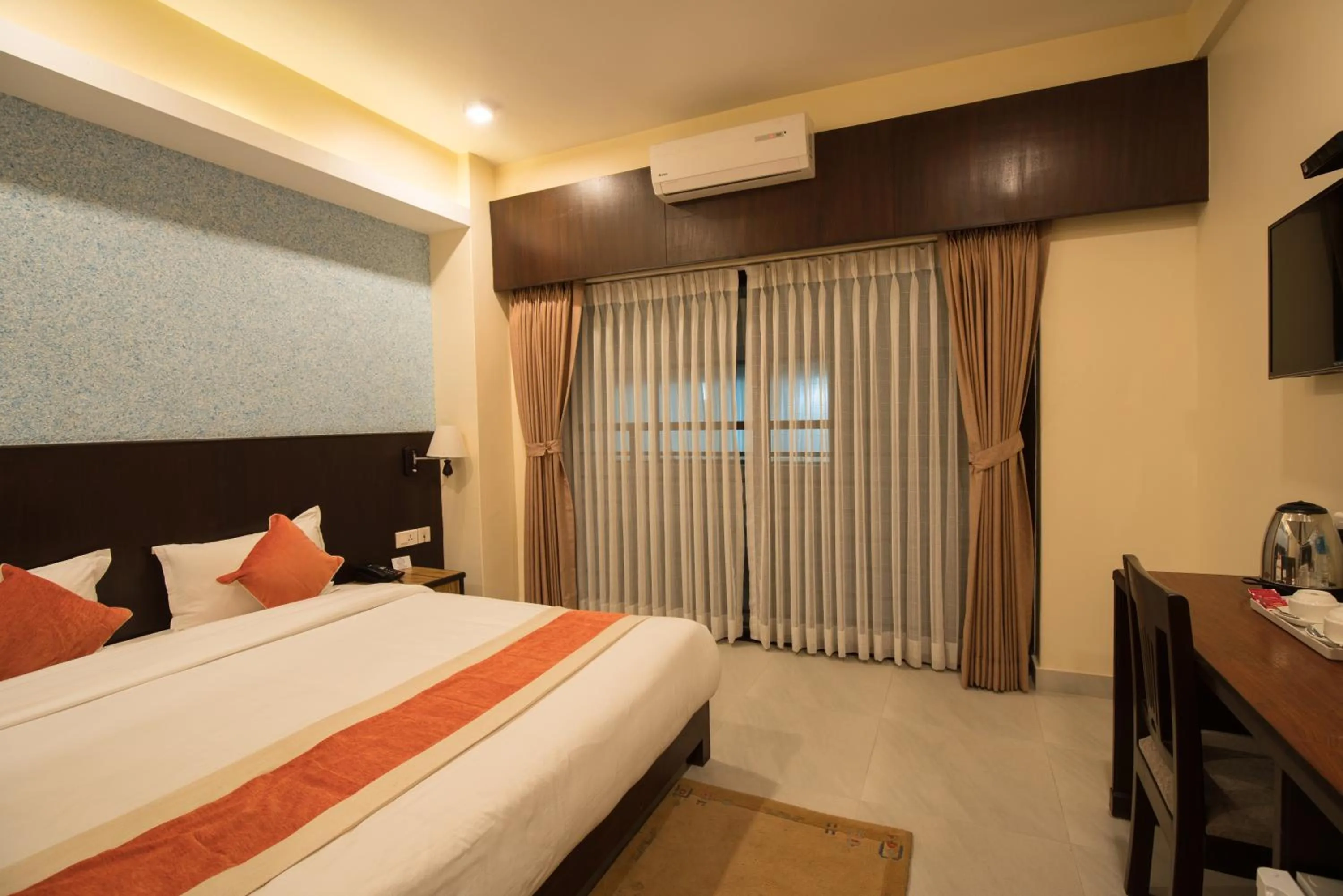 Superior Double Room in Hotel Shaara