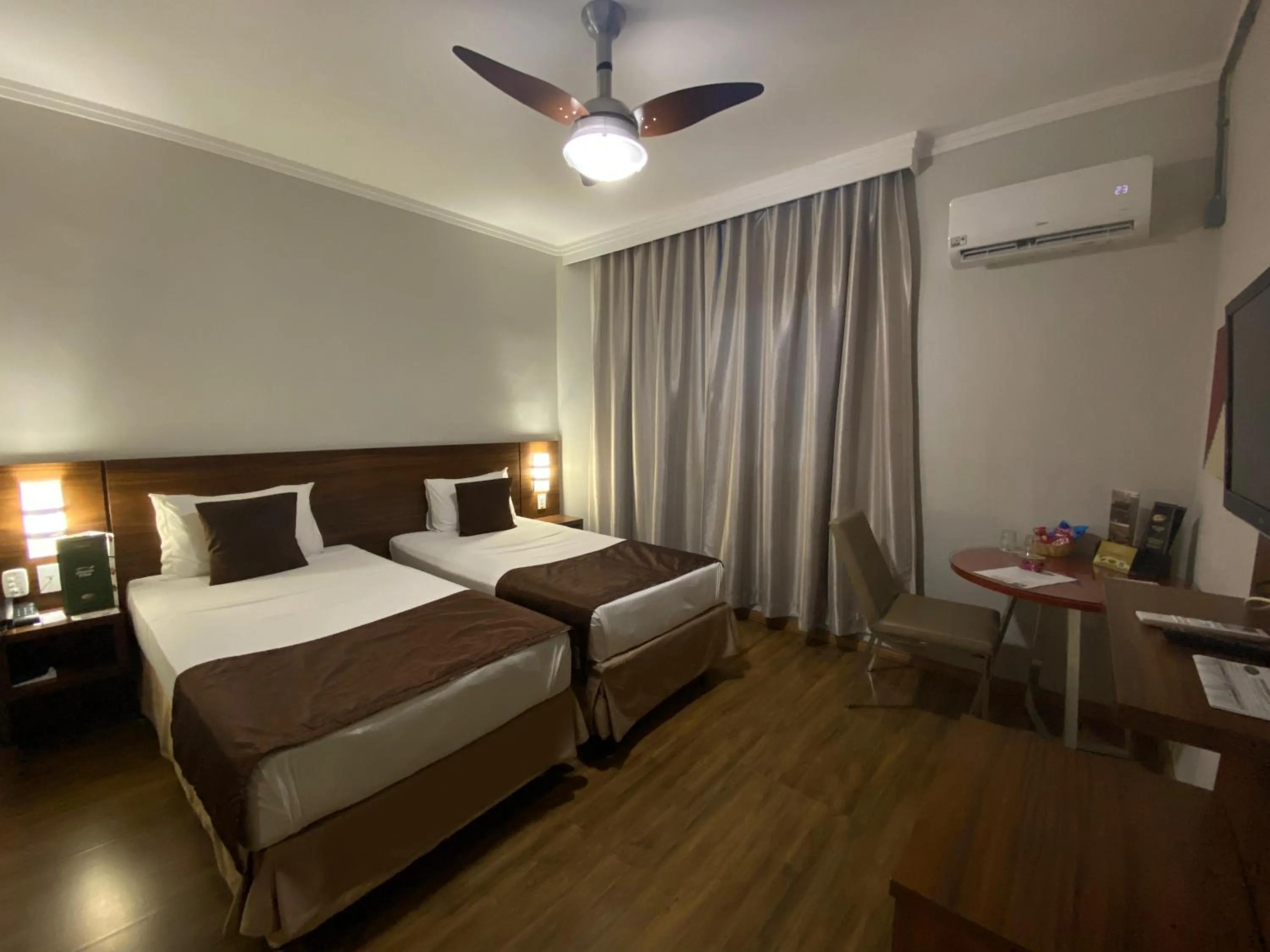 Superior A Solteiro Andares Baixos - single occupancy in Class Hotel Pouso Alegre